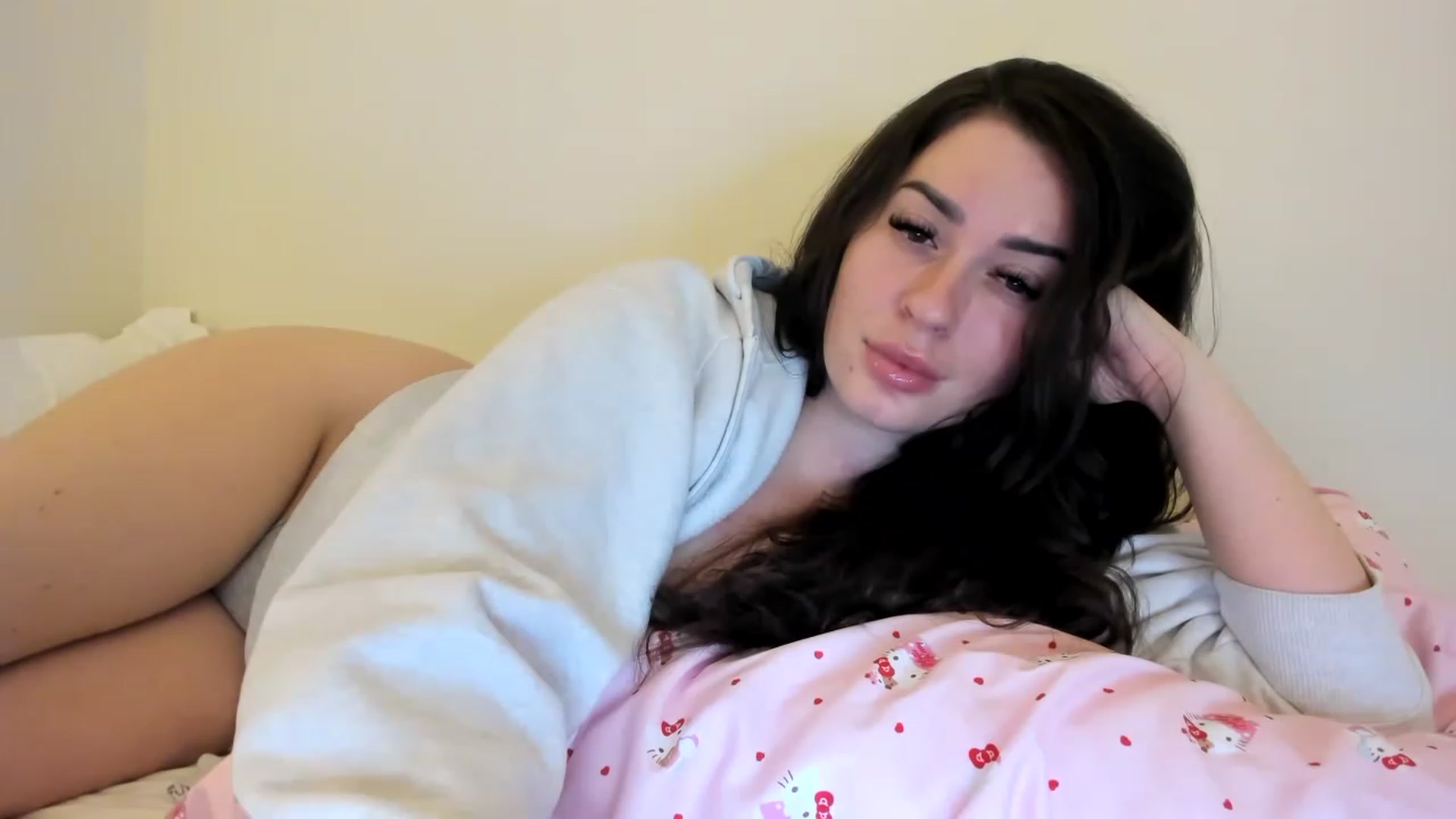 Gallery image thumbnail from Jigglypuffx's myfreecams stream on, 12/06/2022, 06:39 image 8 of 20