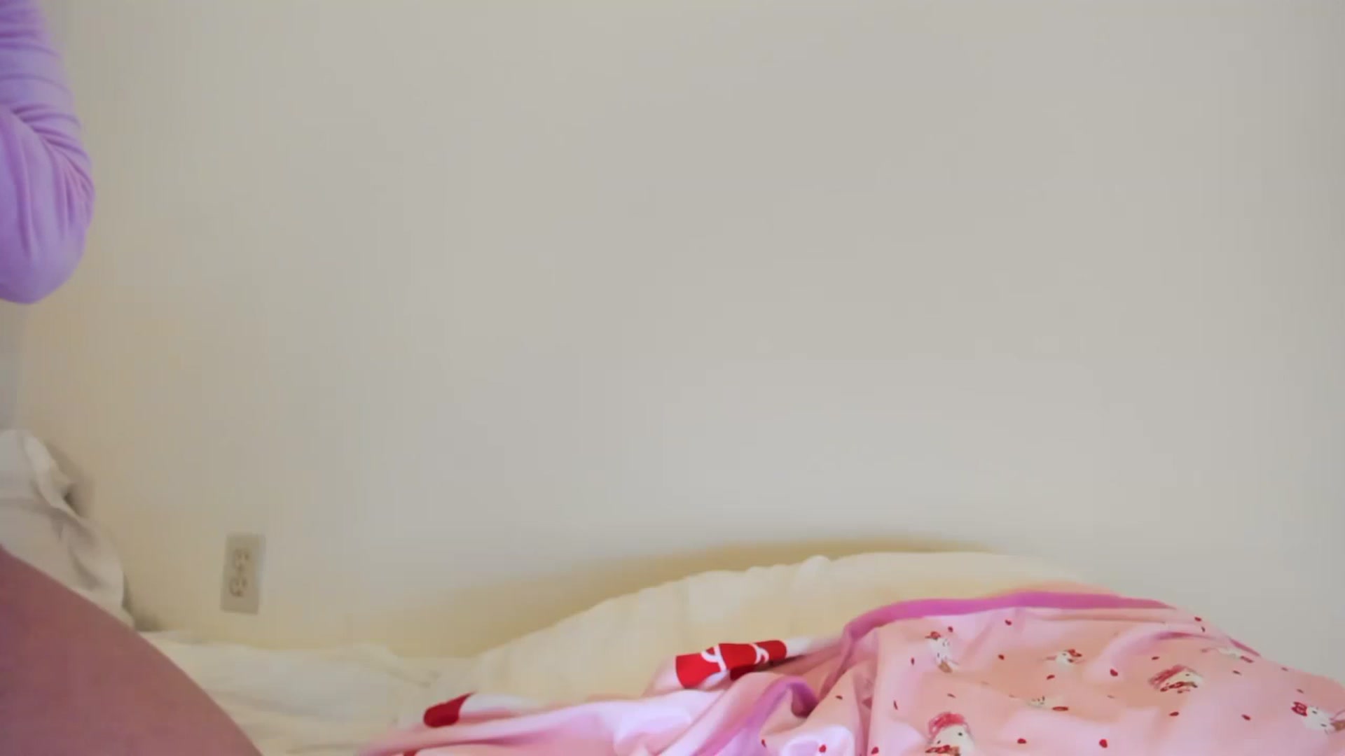 Gallery image thumbnail from Jigglypuffx's myfreecams stream on, 12/08/2022, 07:49 image 10 of 20