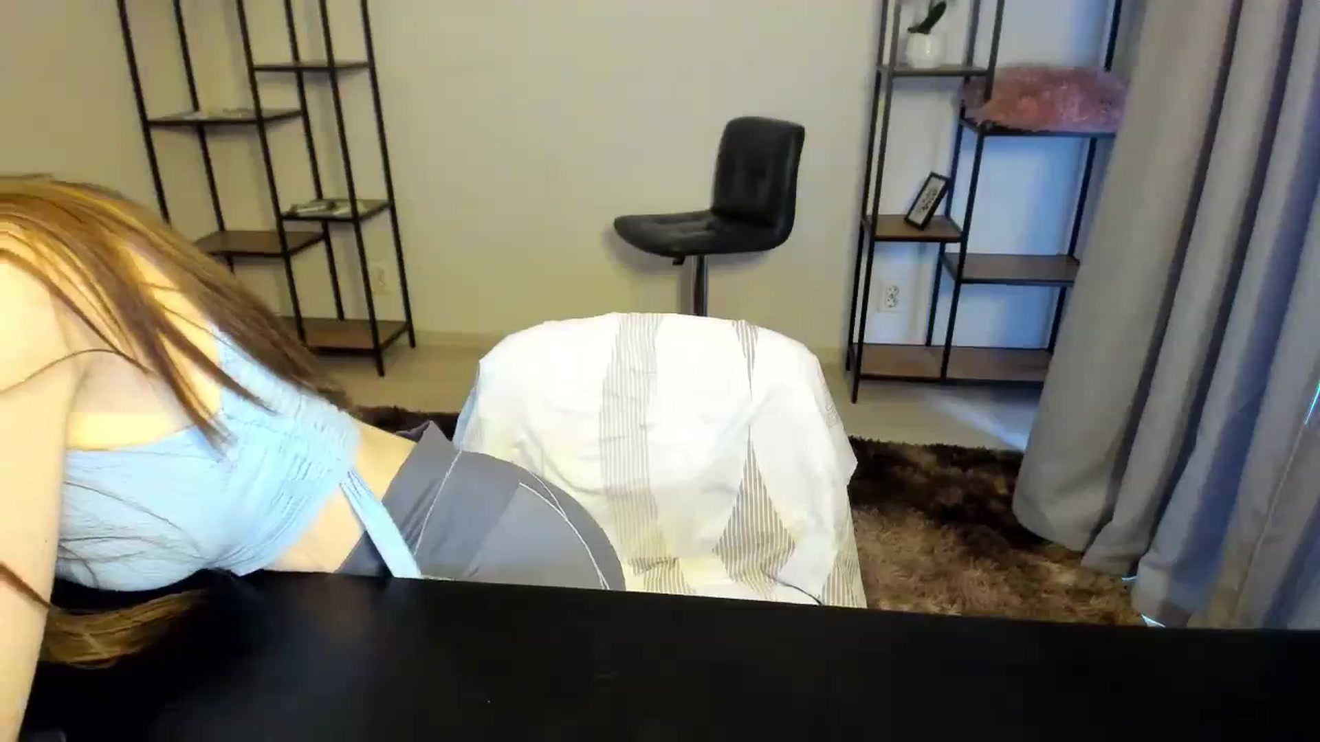 Gallery image thumbnail from Jill_An's myfreecams stream on, 02/17/2024, 16:04 image 4 of 20