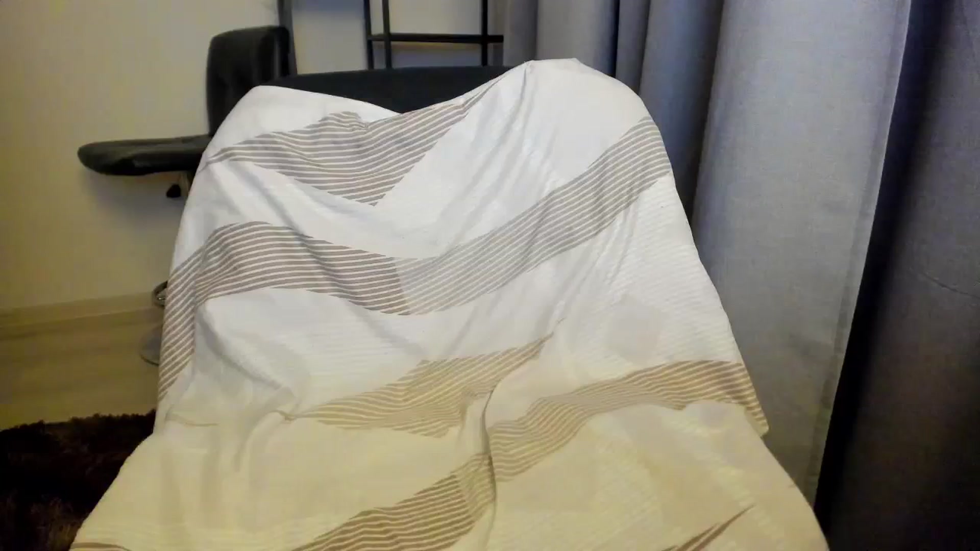 Gallery image thumbnail from Jill_An's myfreecams stream on, 03/05/2024, 17:04 image 7 of 20