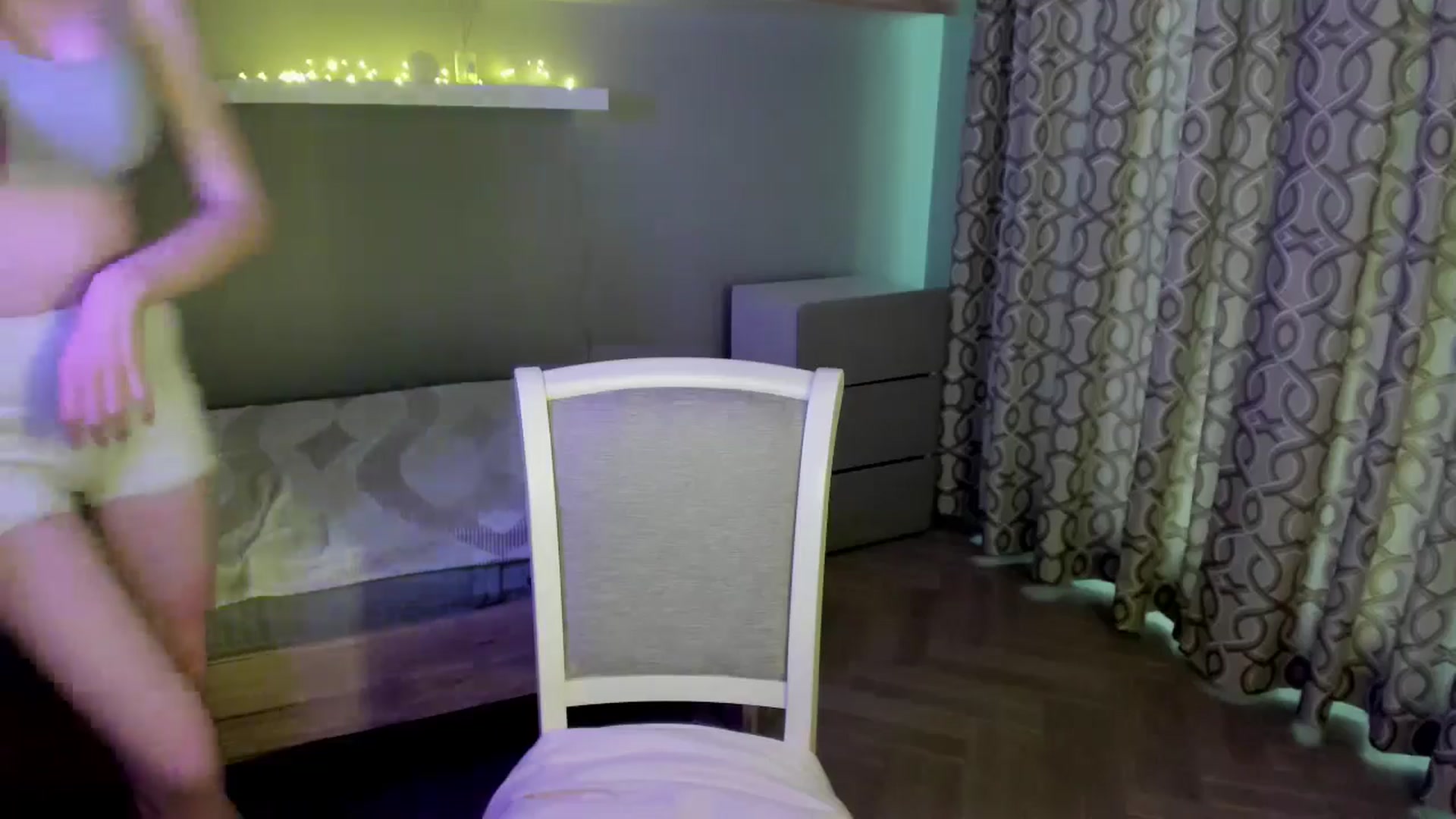 Gallery image thumbnail from Jill_An's myfreecams stream on, 04/26/2024, 17:14 image 4 of 20