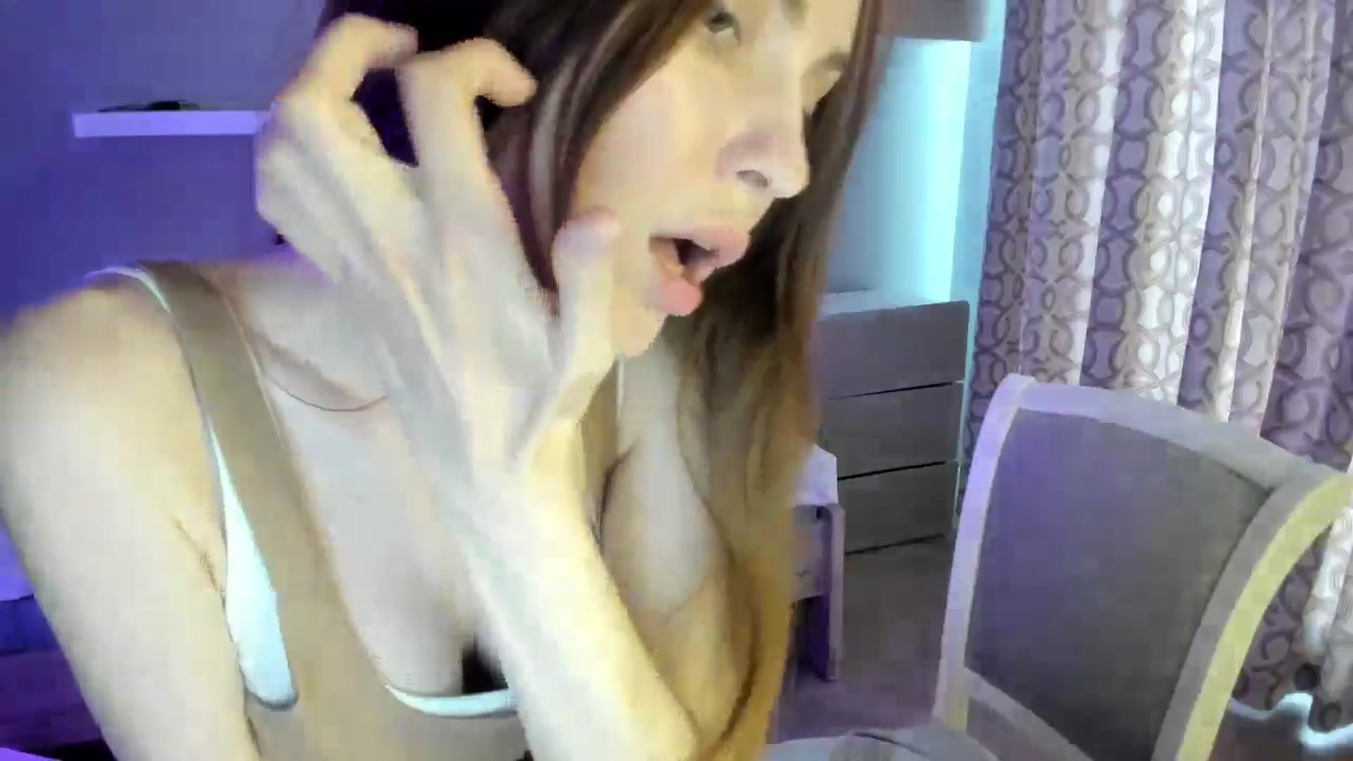 Gallery image thumbnail from Jill_An's myfreecams stream on, 05/12/2024, 16:00 image 20 of 20