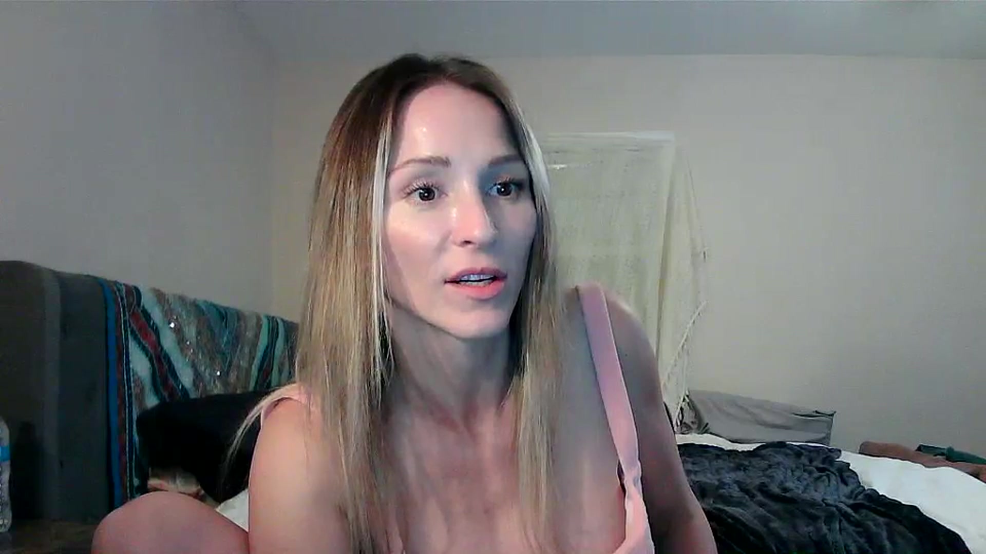 Gallery image thumbnail from JilliaJade's myfreecams stream on, 11/14/2024, 07:56 image 19 of 20