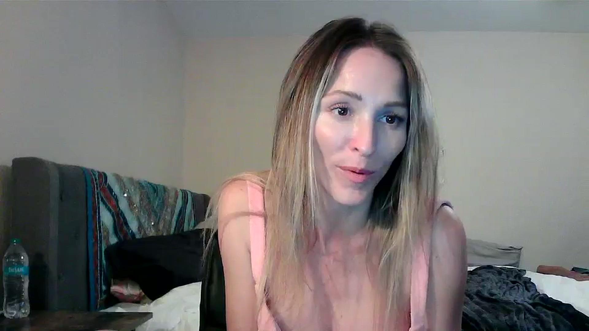 Gallery image thumbnail from JilliaJade's myfreecams stream on, 11/14/2024, 07:56 image 7 of 20