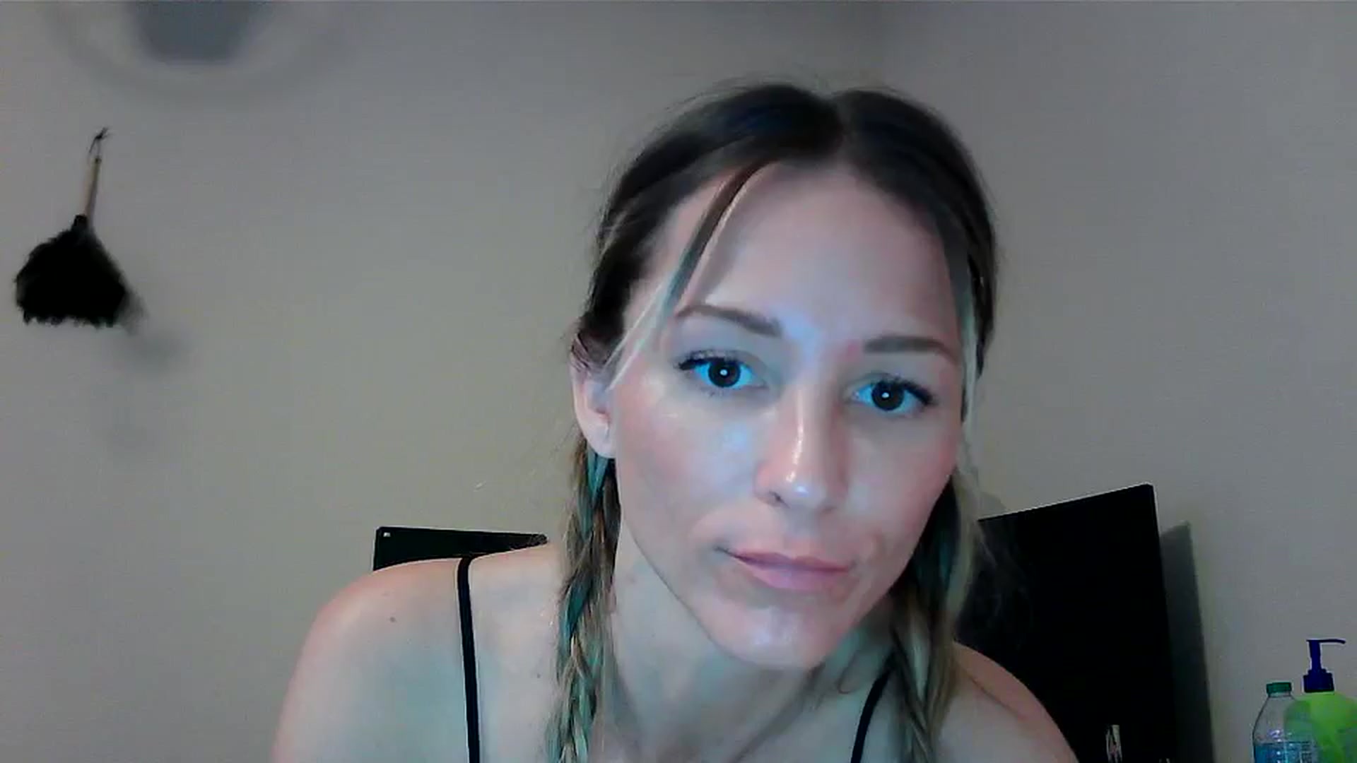 Gallery image thumbnail from JilliaJade's myfreecams stream on, 11/26/2024, 18:56 image 15 of 20