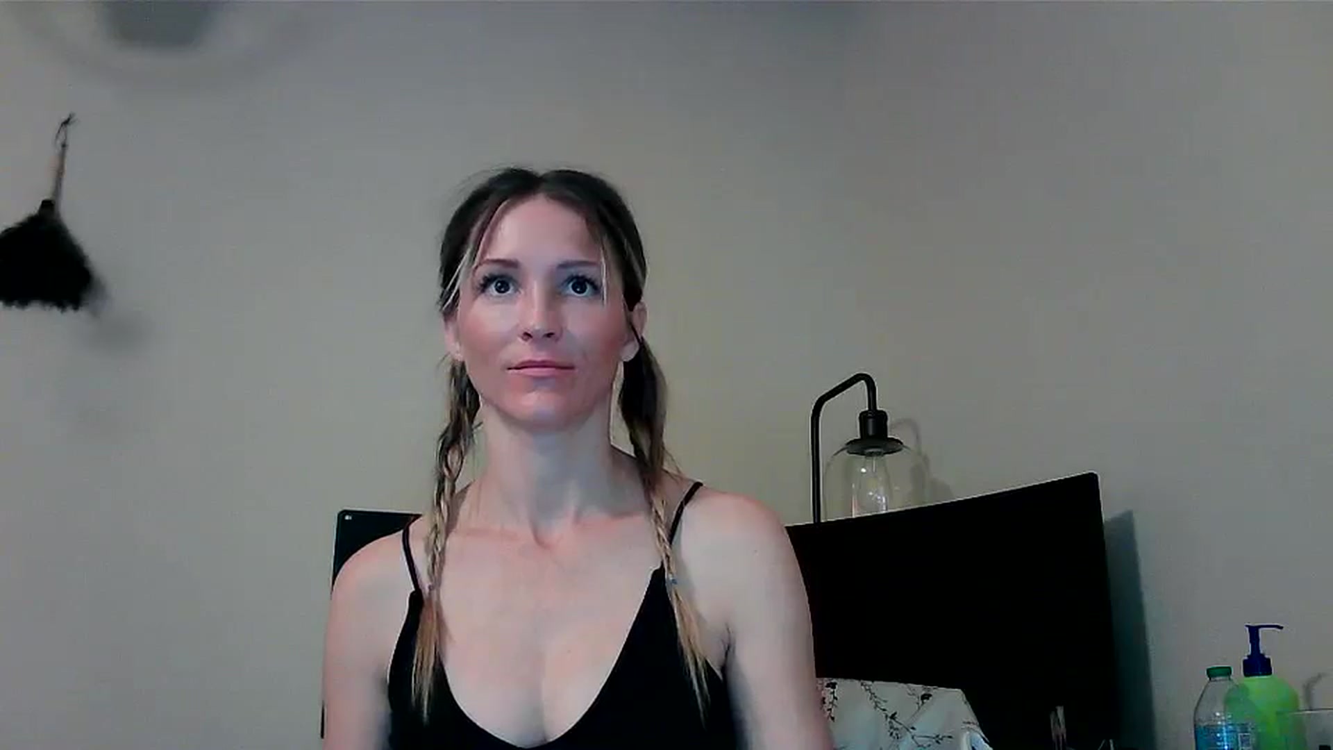 Gallery image thumbnail from JilliaJade's myfreecams stream on, 11/26/2024, 18:56 image 19 of 20