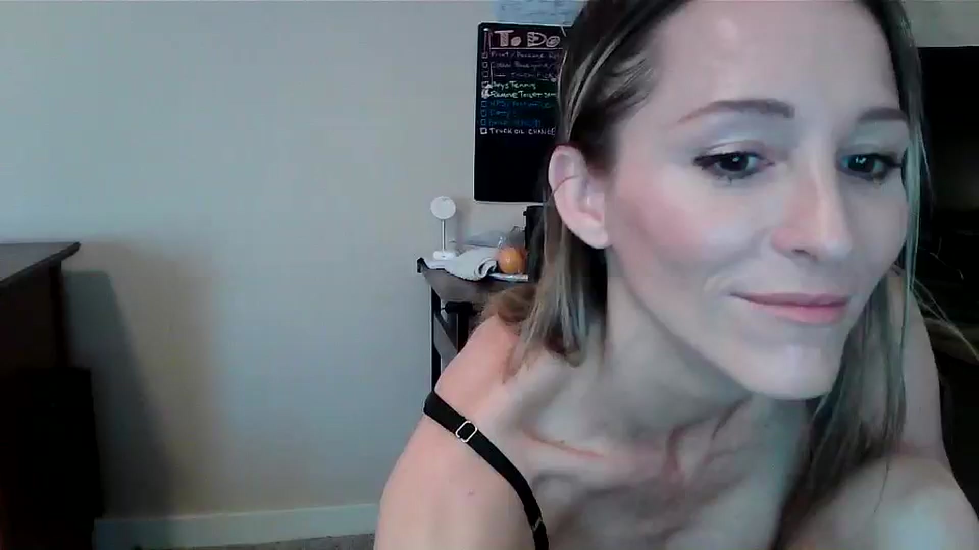 Gallery image thumbnail from JilliaJade's myfreecams stream on, 12/07/2024, 19:10 image 7 of 20