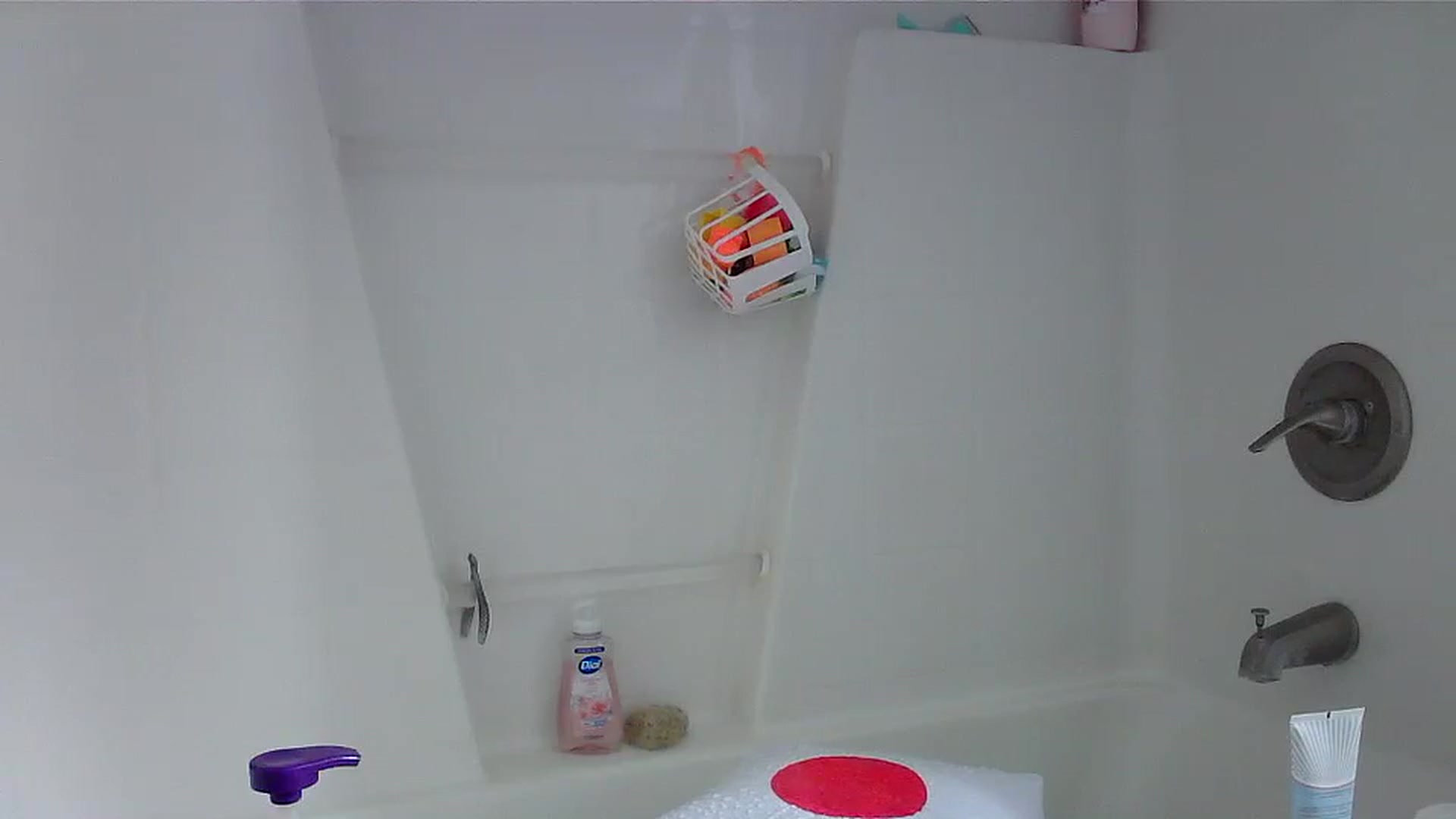 Gallery image thumbnail from JilliaJade's myfreecams stream on, 12/08/2024, 15:03 image 18 of 20
