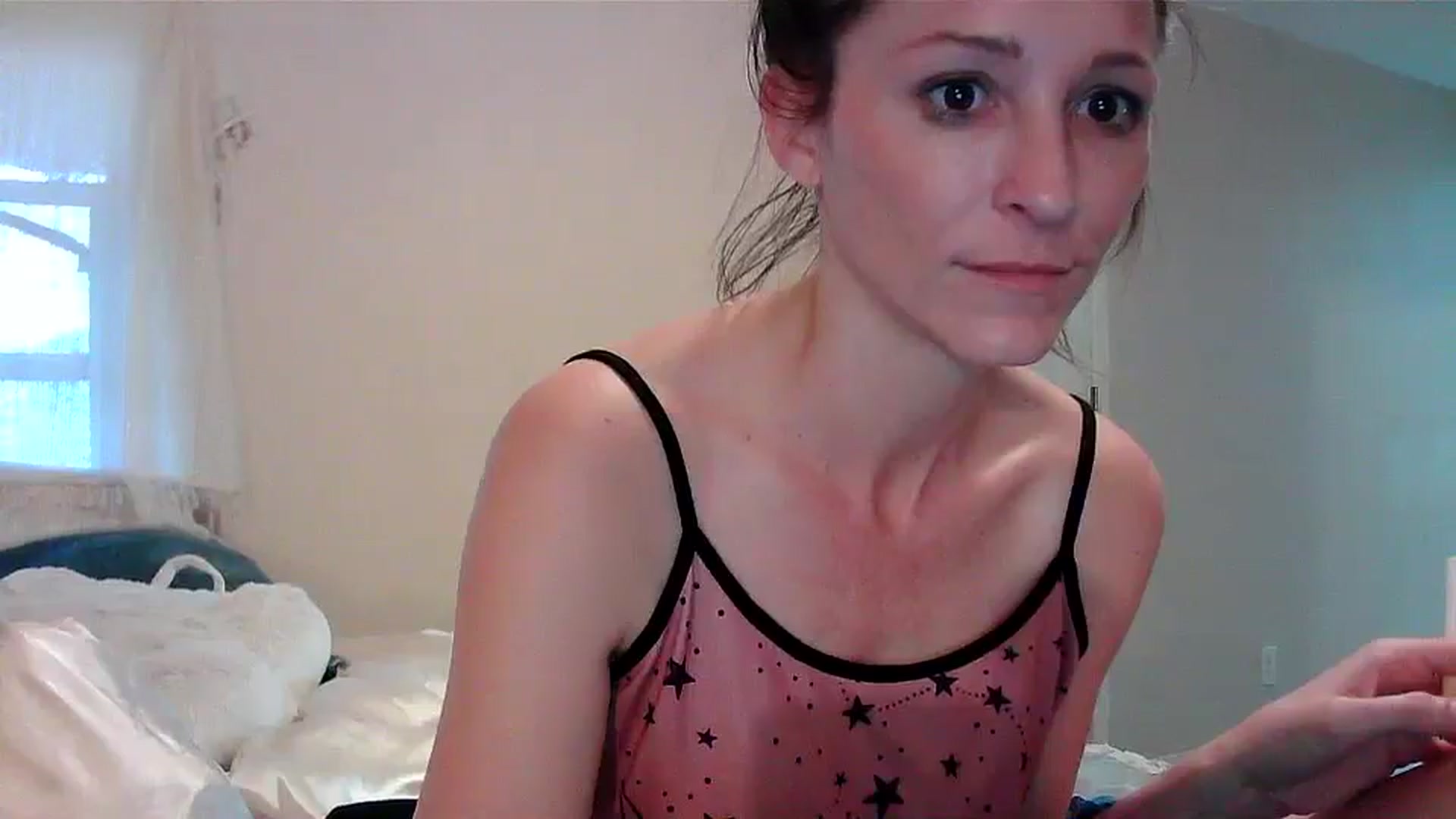 Gallery image thumbnail from JilliaJade's myfreecams stream on, 12/08/2024, 15:03 image 14 of 20