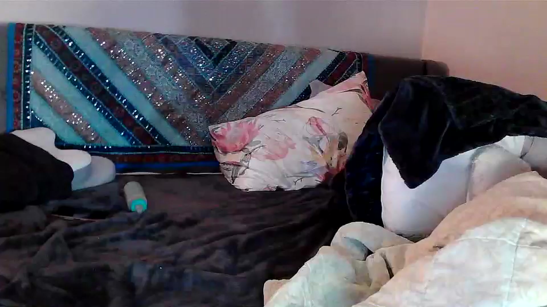 Gallery image thumbnail from JilliaJade's myfreecams stream on, 12/14/2024, 14:40 image 1 of 20