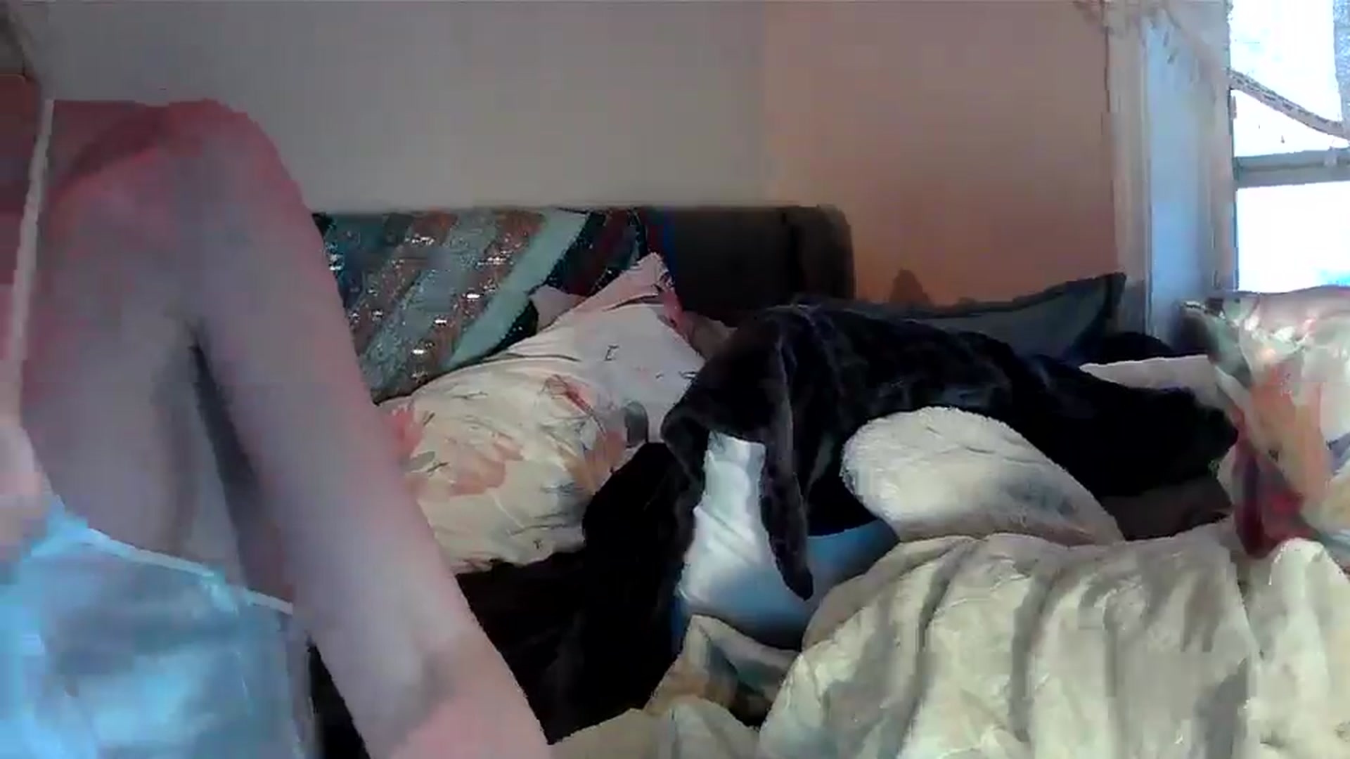 Gallery image thumbnail from JilliaJade's myfreecams stream on, 12/14/2024, 15:19 image 17 of 20