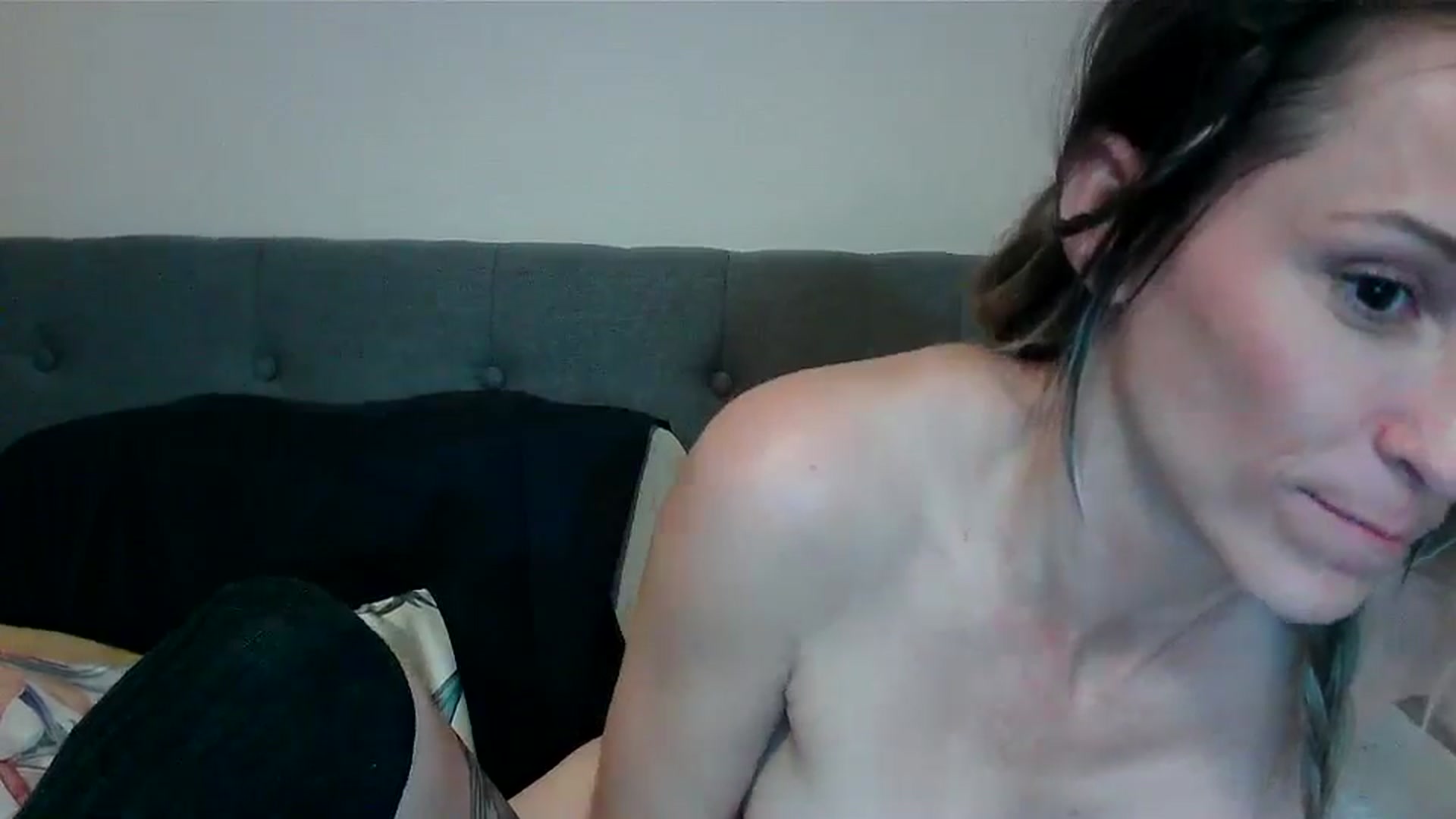 Gallery image thumbnail from JilliaJade's myfreecams stream on, 01/08/2025, 05:45 image 14 of 20