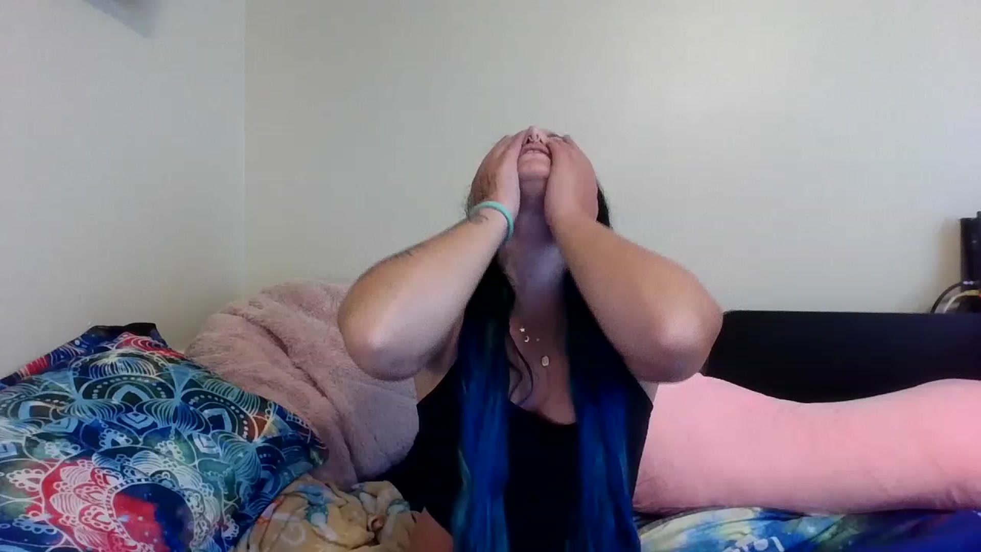 Gallery image thumbnail from Jimjamlee's myfreecams stream on, 08/16/2023, 16:08 image 9 of 20