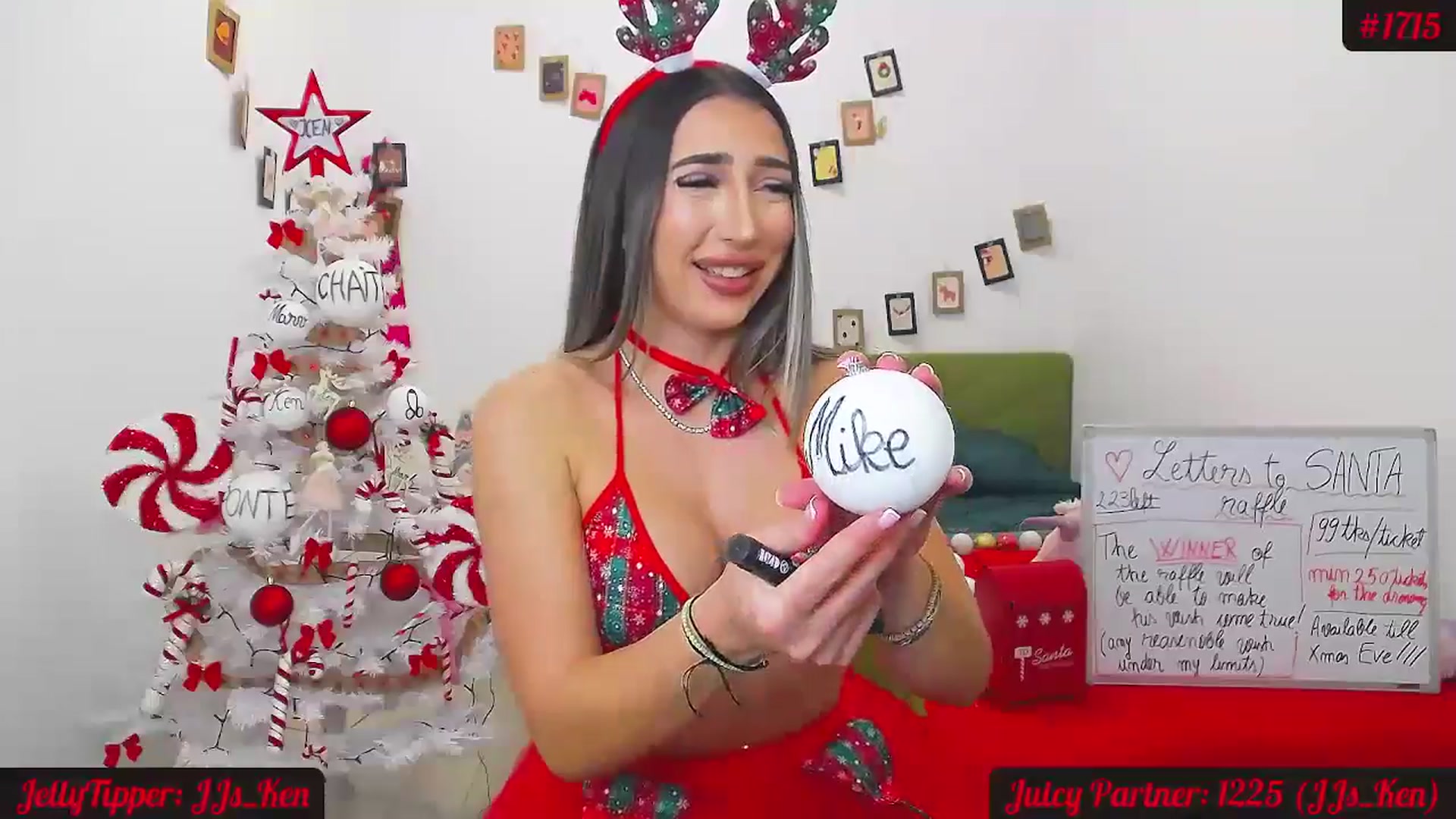 Gallery image thumbnail from JingleJelly's myfreecams stream on, 12/13/2024, 20:31 image 16 of 20