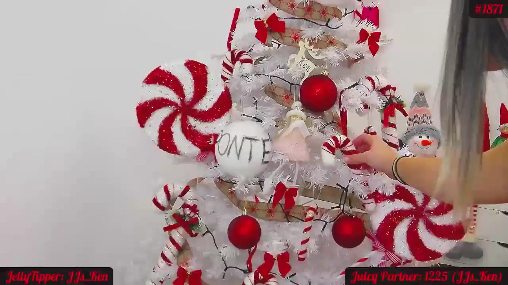 Gallery image thumbnail from JingleJelly's myfreecams stream on, 12/13/2024, 20:31 image 8 of 20