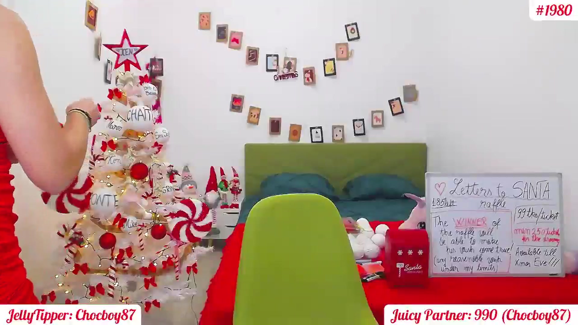 Gallery image thumbnail from JingleJelly's myfreecams stream on, 12/21/2024, 17:03 image 10 of 20