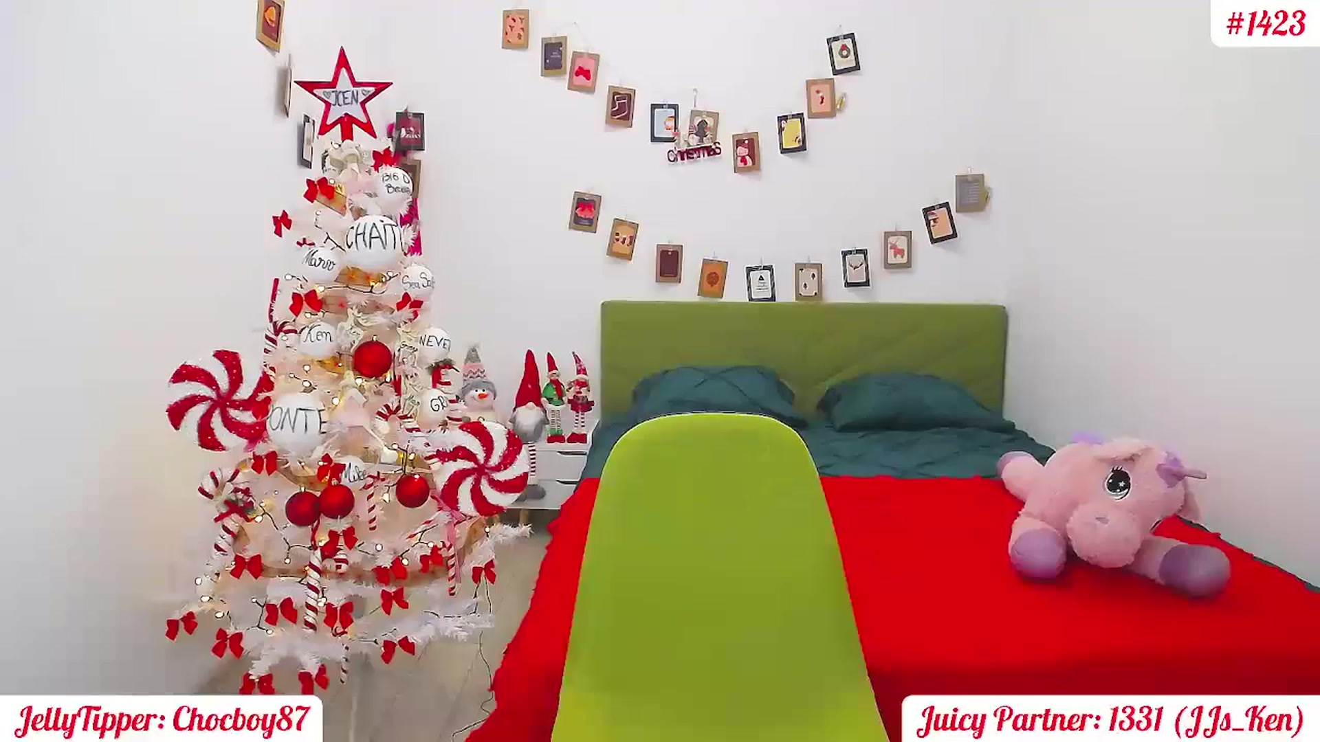 Gallery image thumbnail from JingleJelly's myfreecams stream on, 12/30/2024, 17:48 image 17 of 20