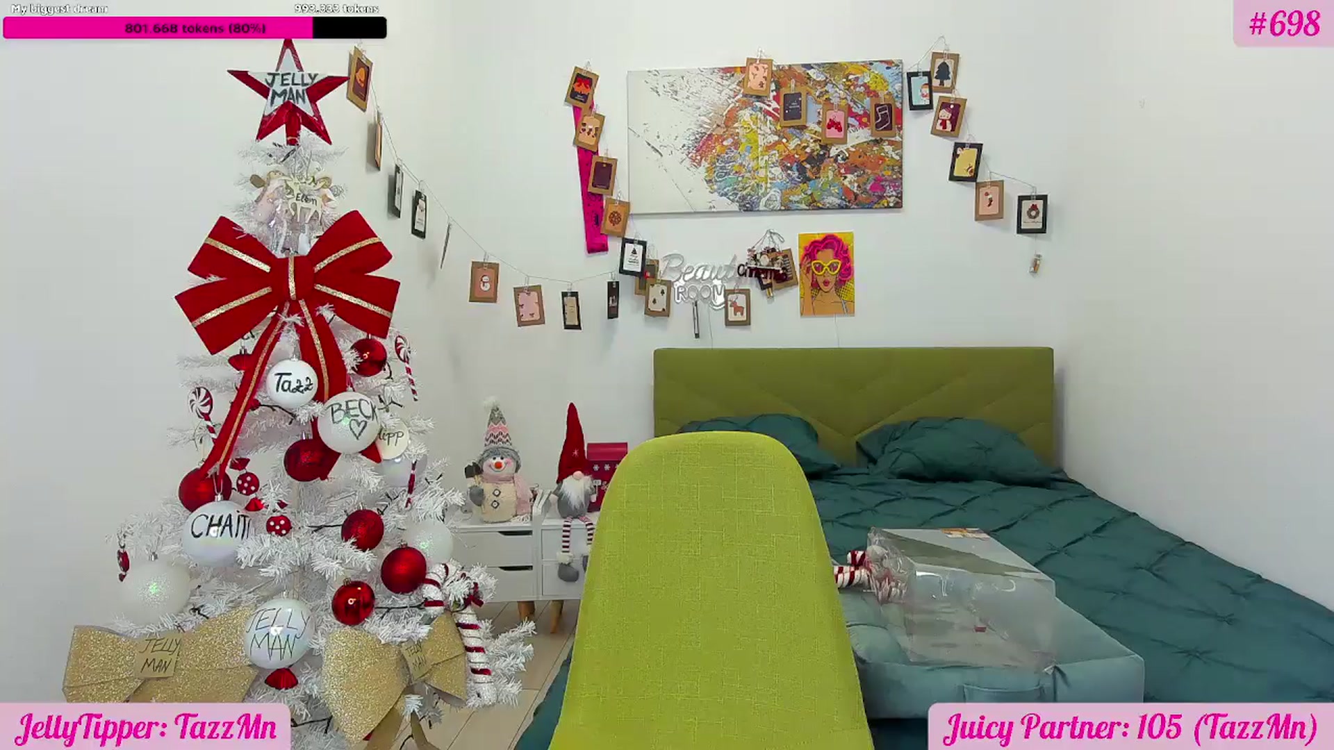 Gallery image thumbnail from JingleJelly's myfreecams stream on, 12/19/2025, 17:01 image 6 of 20