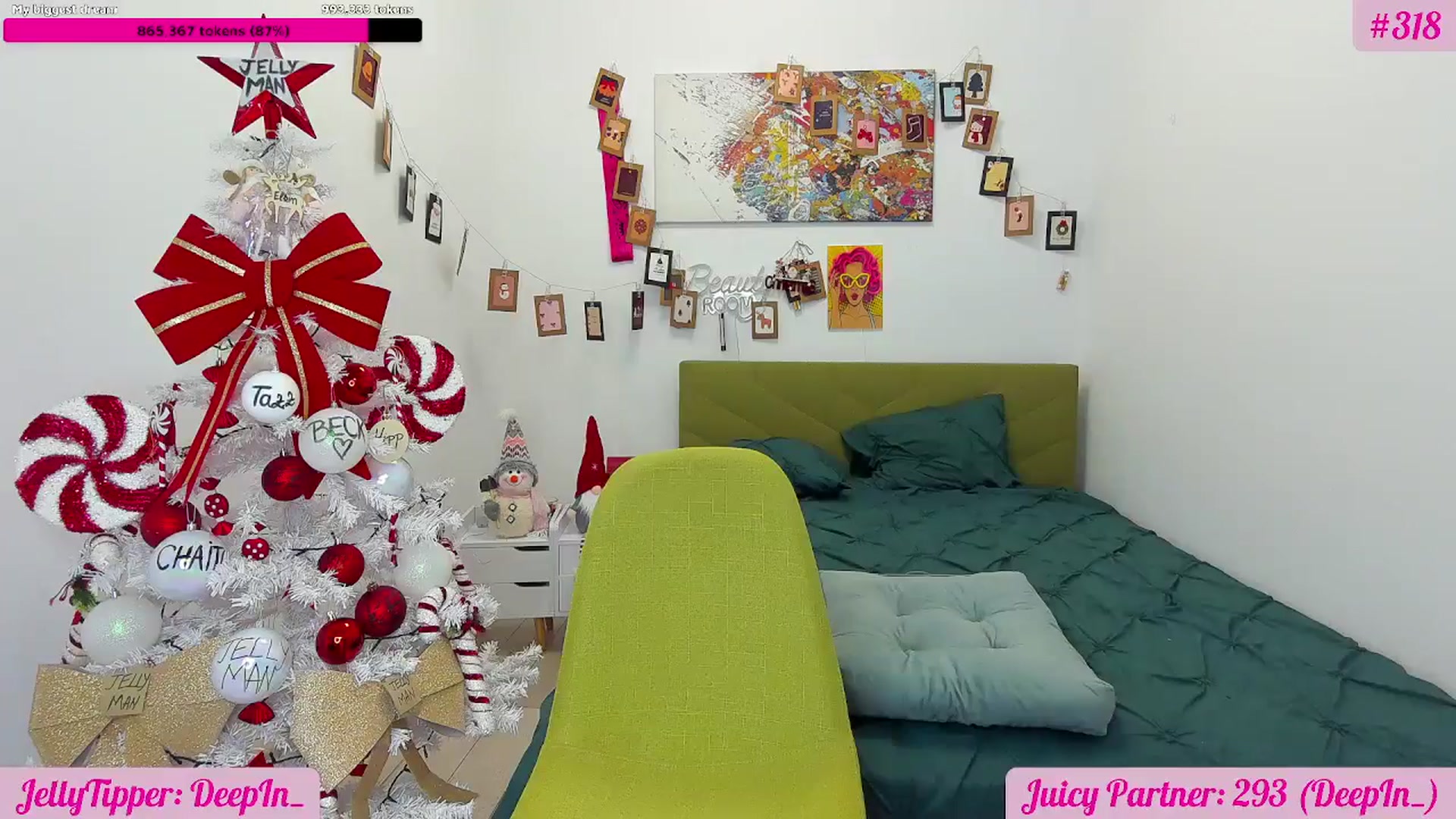 Gallery image thumbnail from JingleJelly's myfreecams stream on, 12/30/2025, 18:16 image 8 of 20