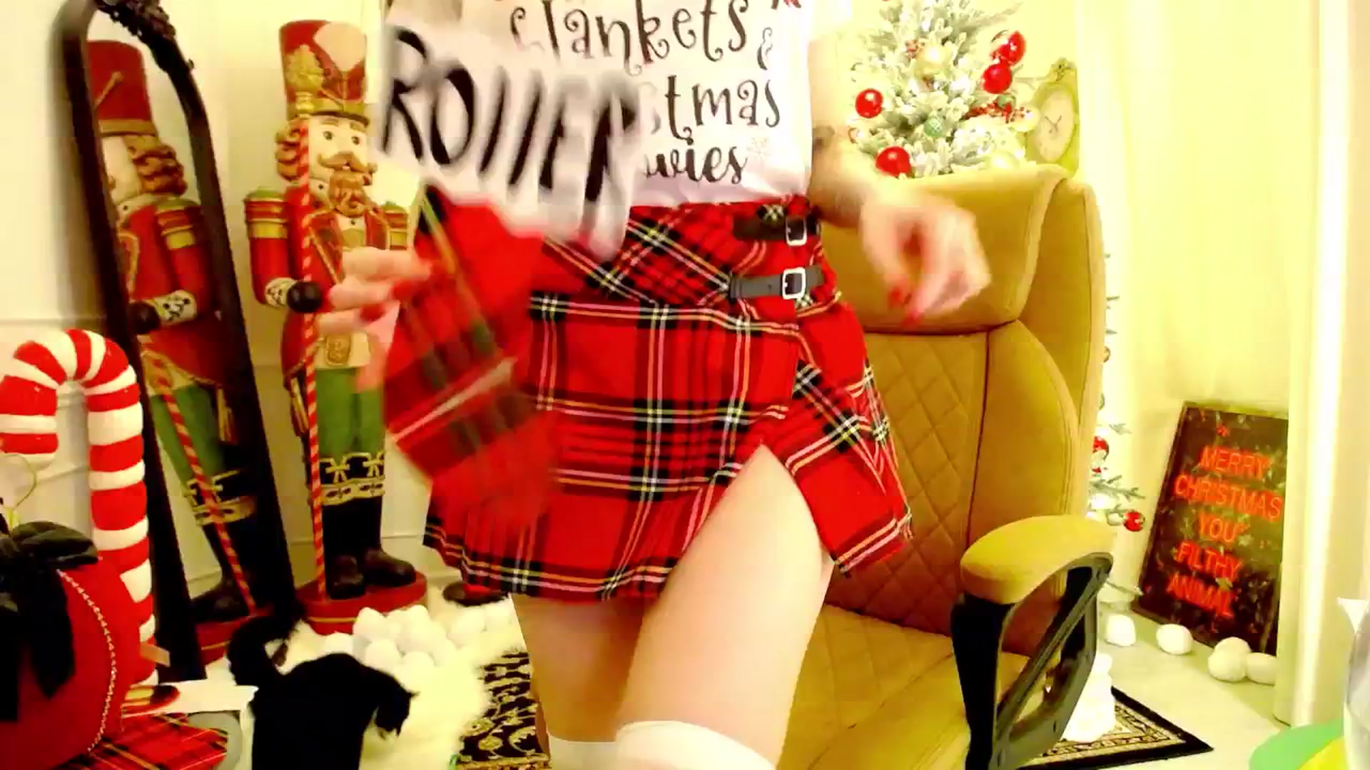 Gallery image thumbnail from JingleK3lls's myfreecams stream on, 12/03/2025, 03:13 image 3 of 20