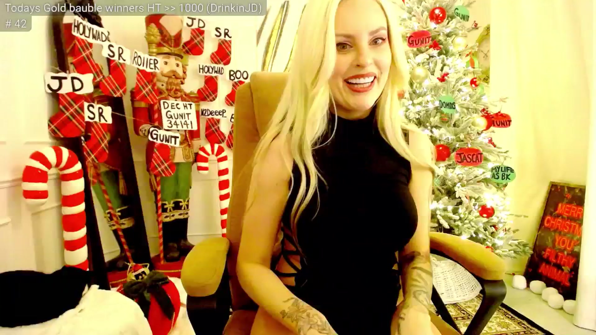 Gallery image thumbnail from JingleK3lls's myfreecams stream on, 12/09/2025, 04:40 image 12 of 20