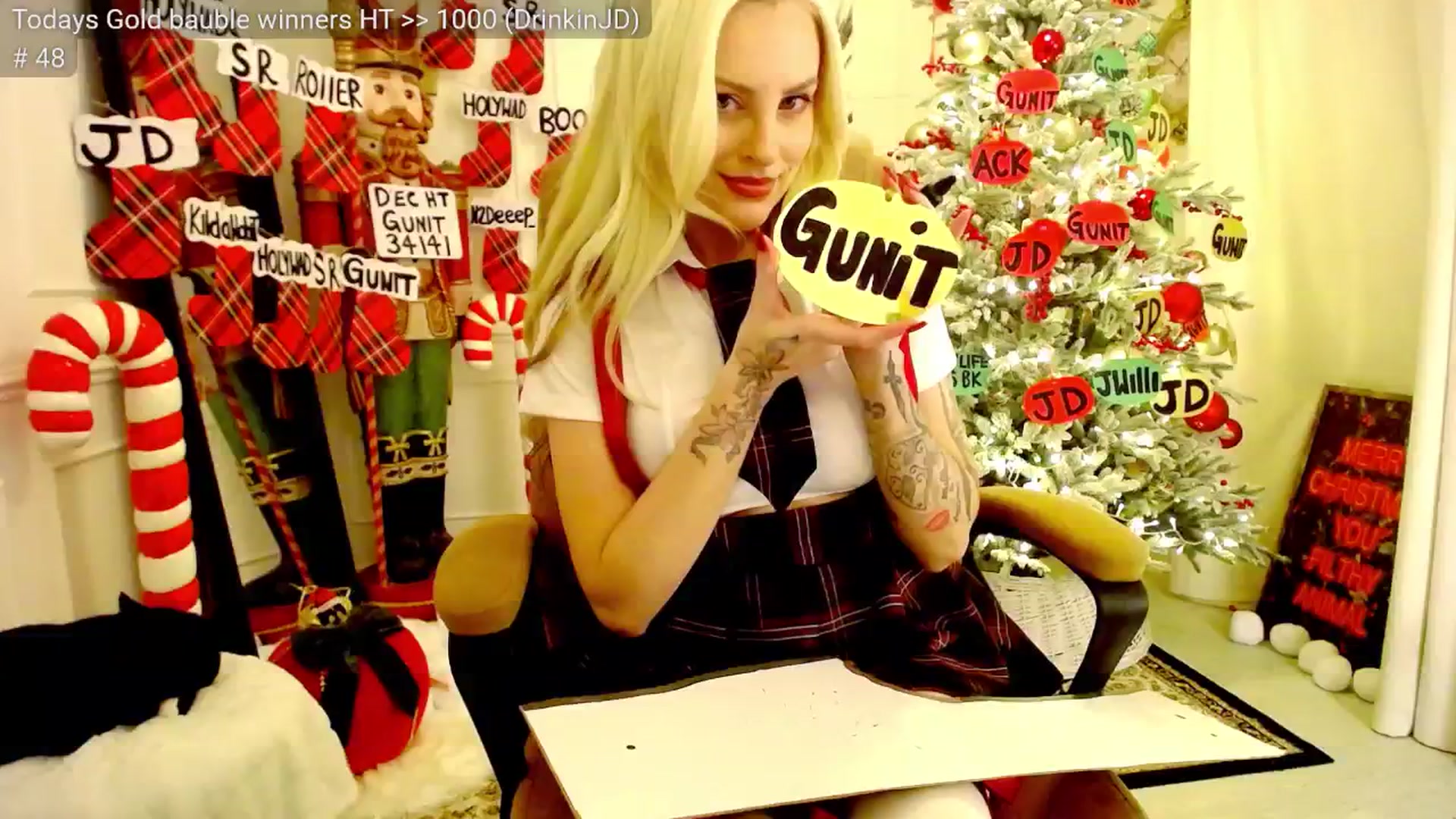 Gallery image thumbnail from JingleK3lls's myfreecams stream on, 12/12/2025, 03:50 image 14 of 20