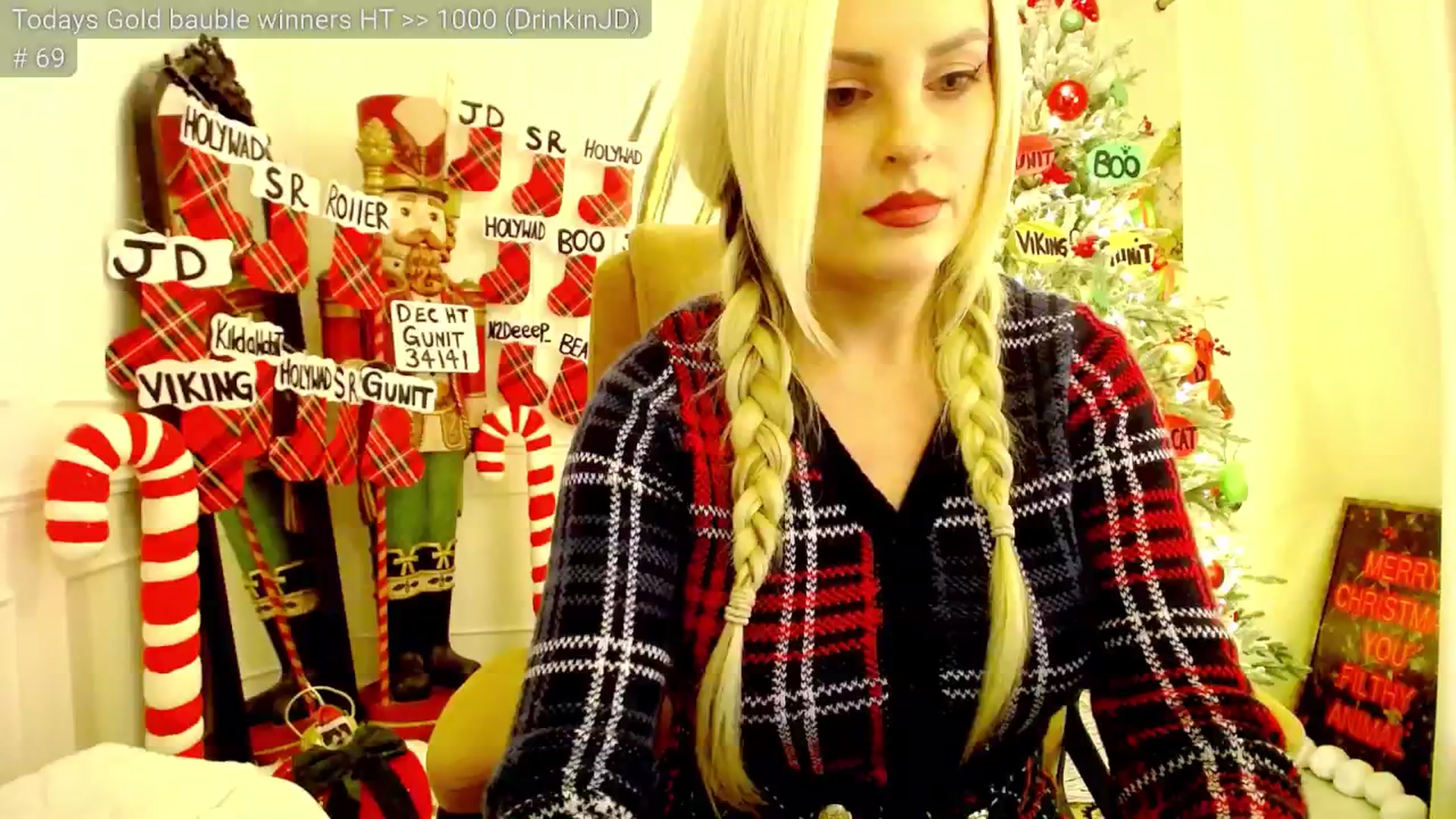 Gallery image thumbnail from JingleK3lls's myfreecams stream on, 12/16/2025, 01:47 image 3 of 20