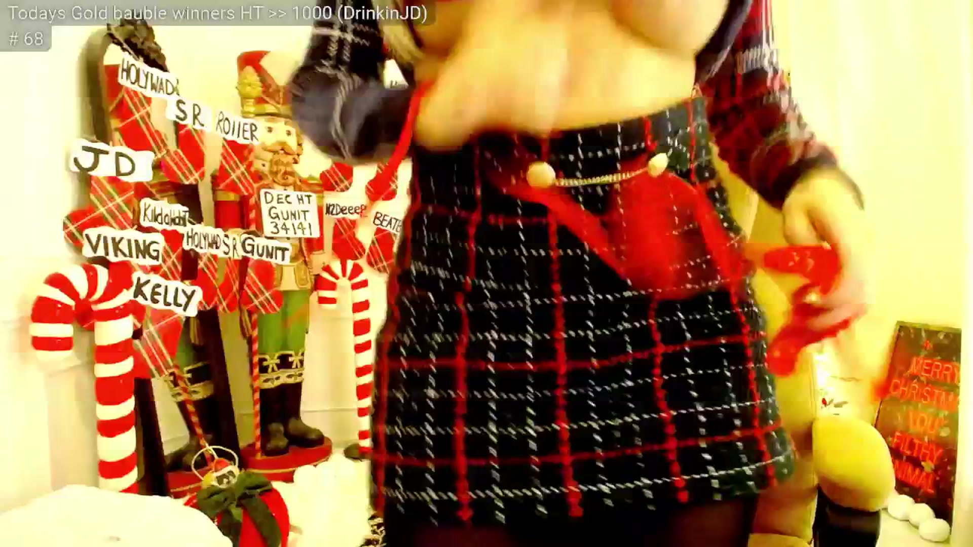 Gallery image thumbnail from JingleK3lls's myfreecams stream on, 12/16/2025, 01:47 image 18 of 20