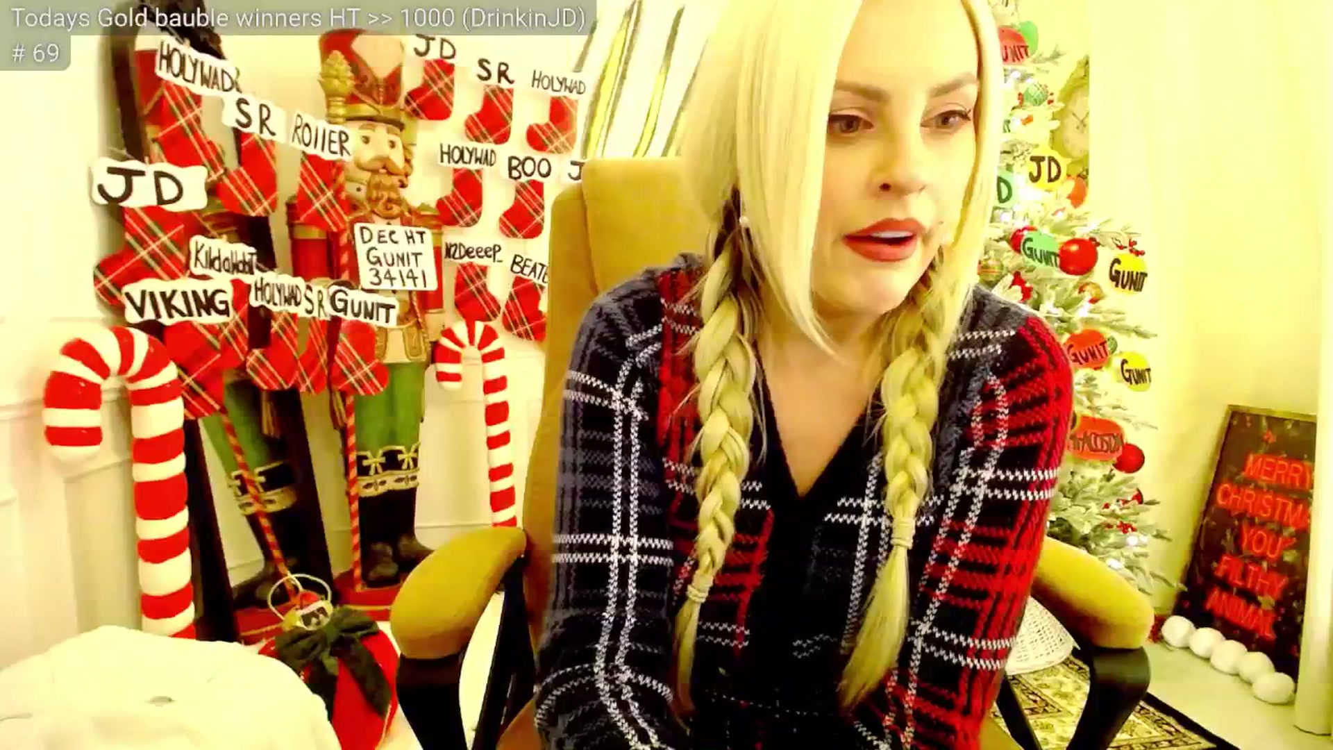 Gallery image thumbnail from JingleK3lls's myfreecams stream on, 12/16/2025, 01:47 image 4 of 20