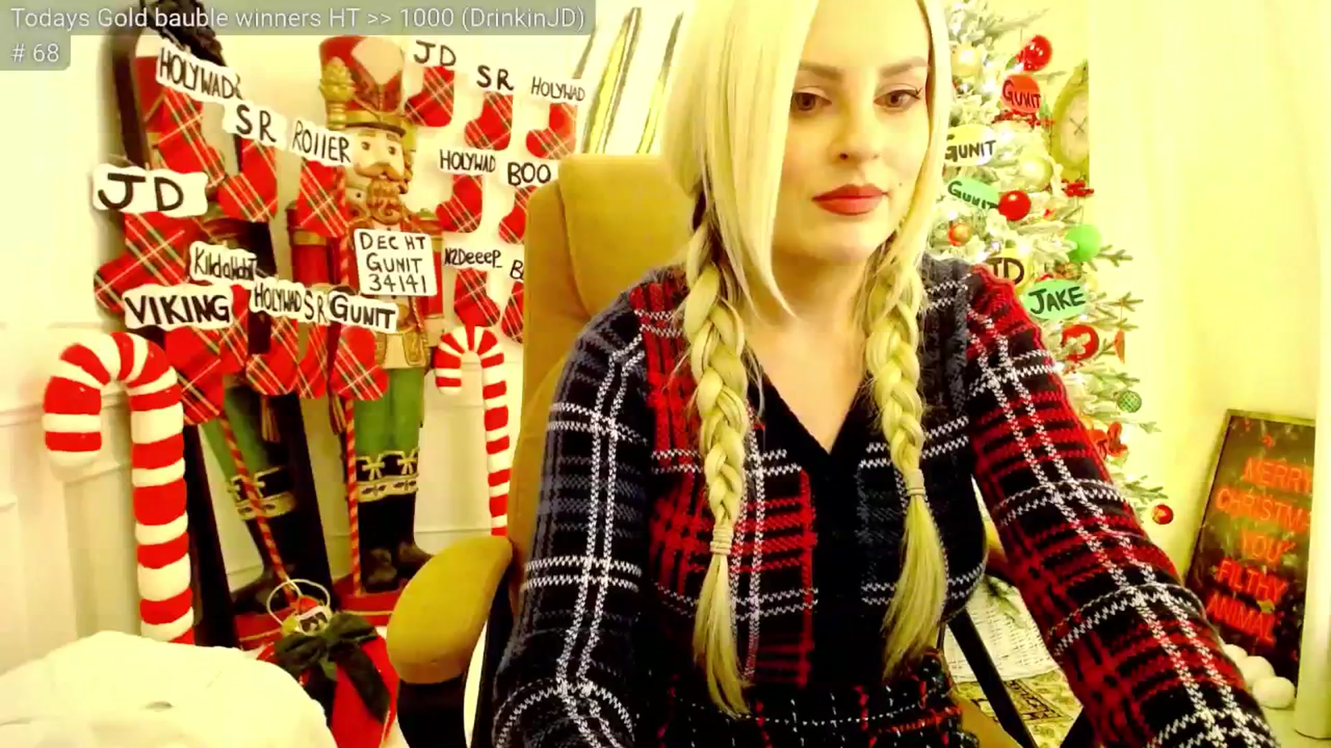 Gallery image thumbnail from JingleK3lls's myfreecams stream on, 12/16/2025, 01:47 image 10 of 20