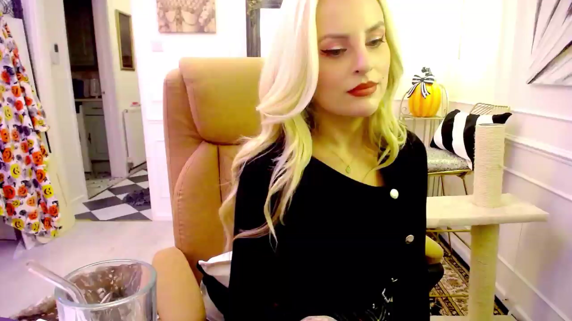 Gallery image thumbnail from JingleK3lls's myfreecams stream on, 09/13/2026, 01:03 image 9 of 20