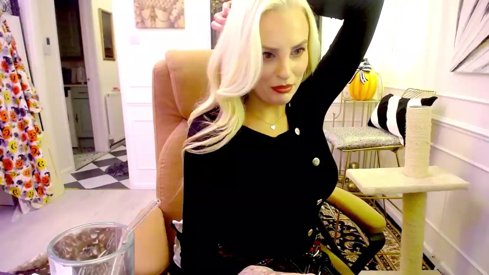 Gallery image thumbnail from JingleK3lls's myfreecams stream on, 09/13/2026, 01:03 image 4 of 20
