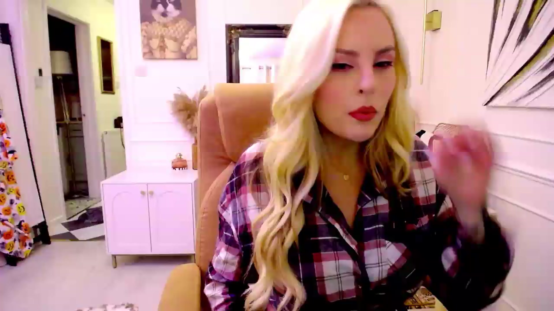 Gallery image thumbnail from JingleK3lls's myfreecams stream on, 09/30/2026, 02:15 image 8 of 20