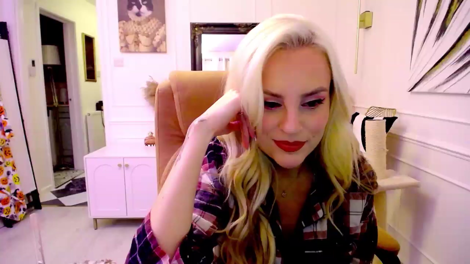 Gallery image thumbnail from JingleK3lls's myfreecams stream on, 09/30/2026, 02:15 image 17 of 20