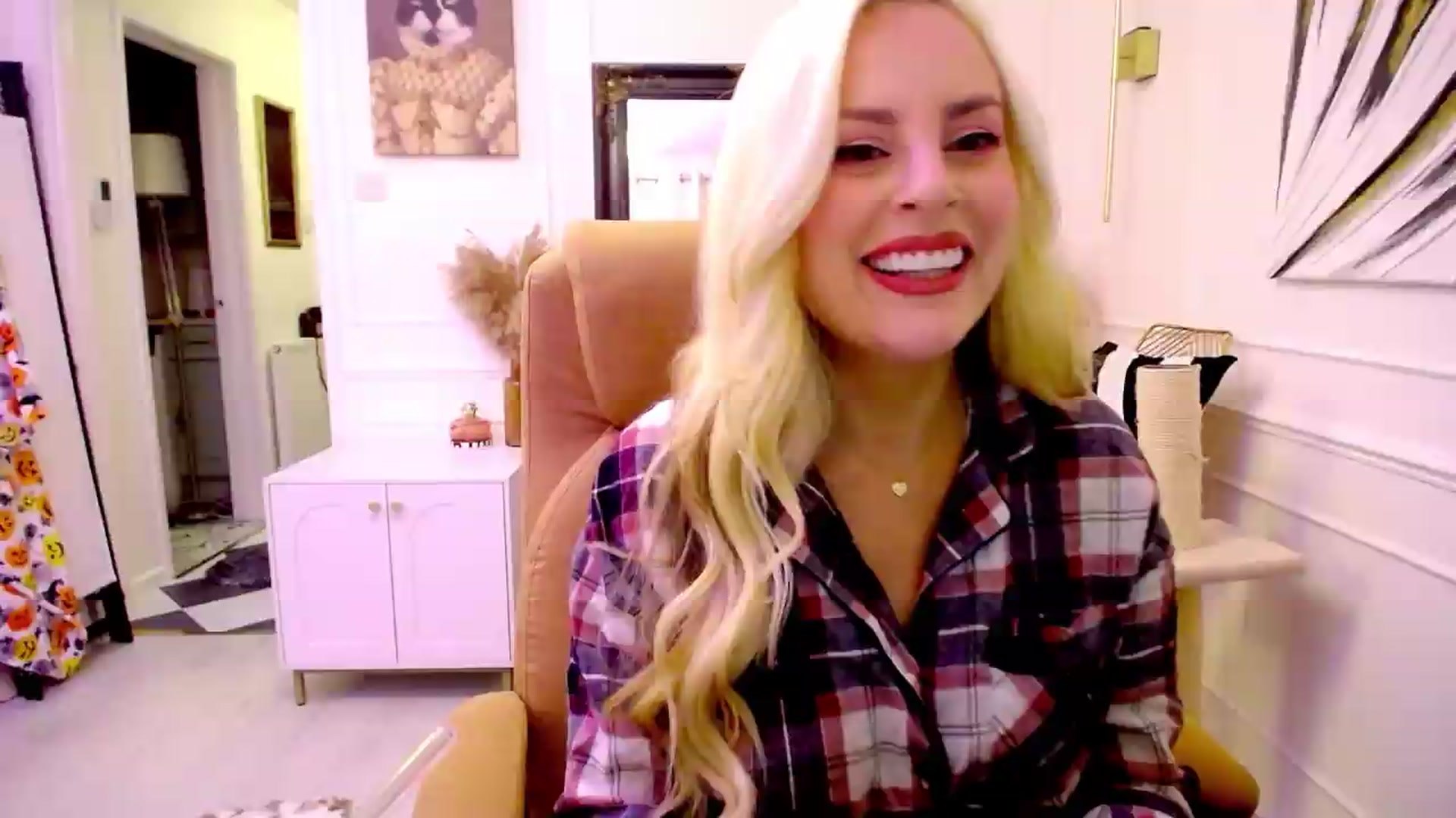 Gallery image thumbnail from JingleK3lls's myfreecams stream on, 09/30/2026, 02:15 image 9 of 20