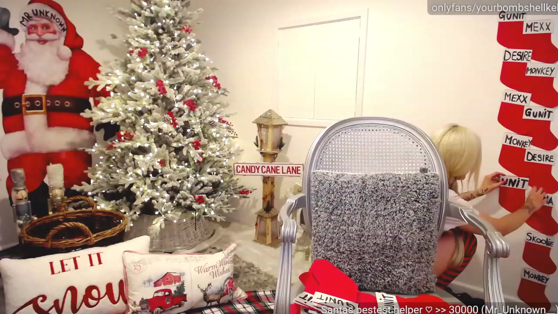 Gallery image thumbnail from JingleKells's myfreecams stream on, 12/02/2022, 22:47 image 20 of 20