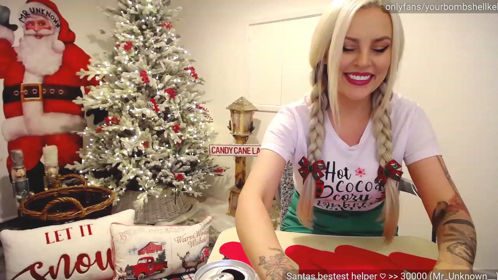 Gallery image thumbnail from JingleKells's myfreecams stream on, 12/02/2022, 22:47 image 6 of 20