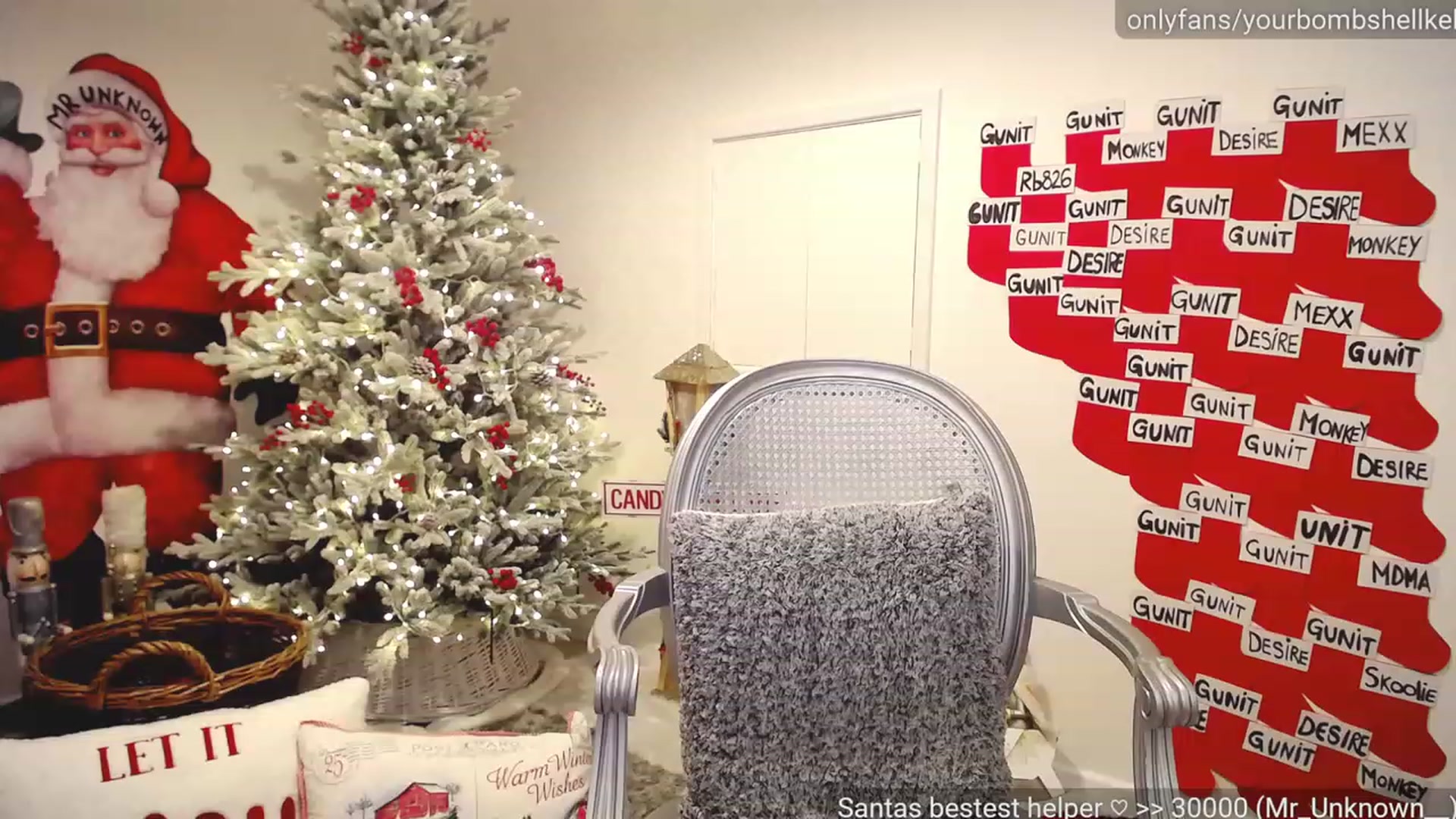 Gallery image thumbnail from JingleKells's myfreecams stream on, 12/03/2022, 04:05 image 7 of 20