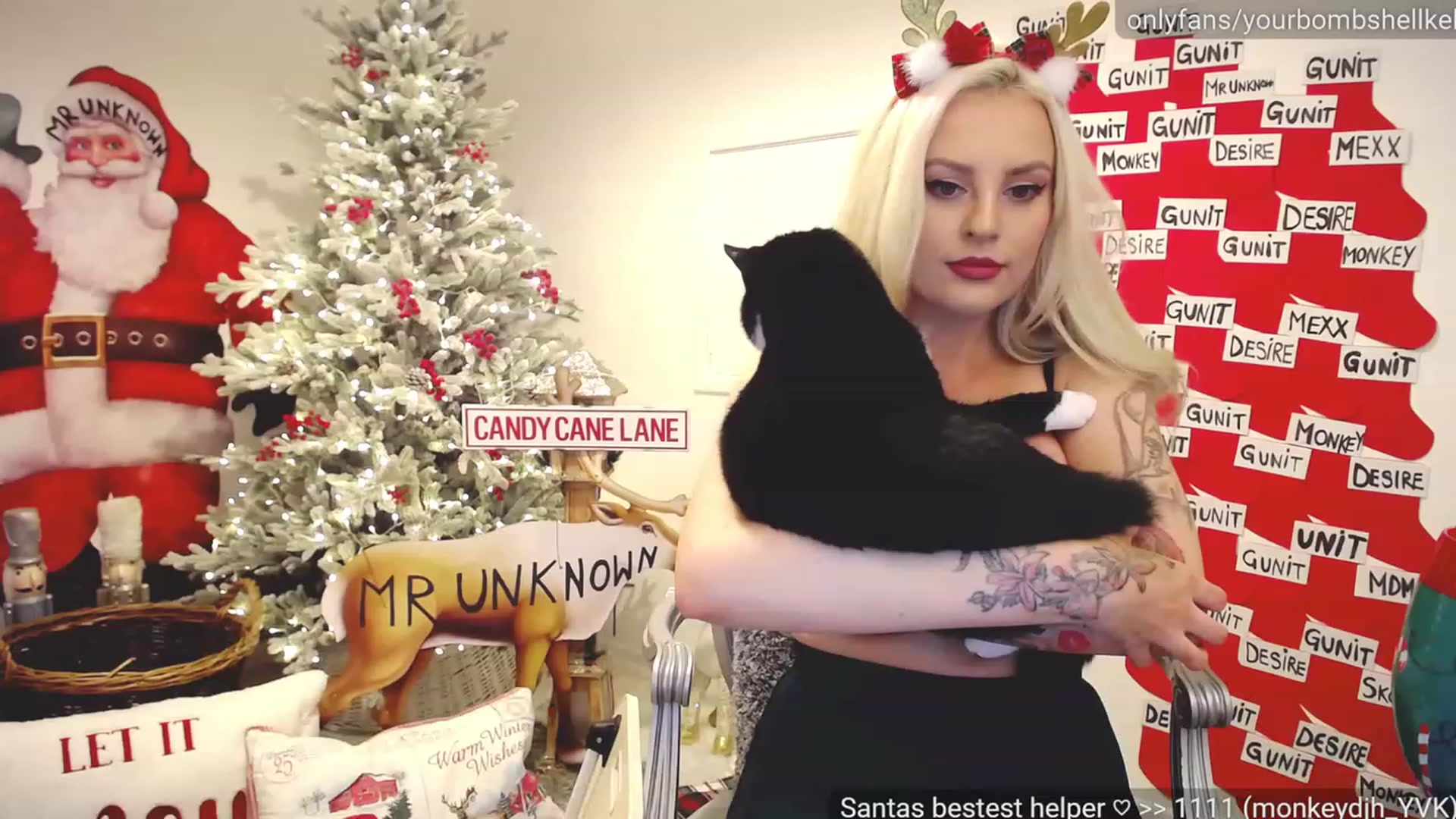 Gallery image thumbnail from JingleKells's myfreecams stream on, 12/03/2022, 22:44 image 8 of 20