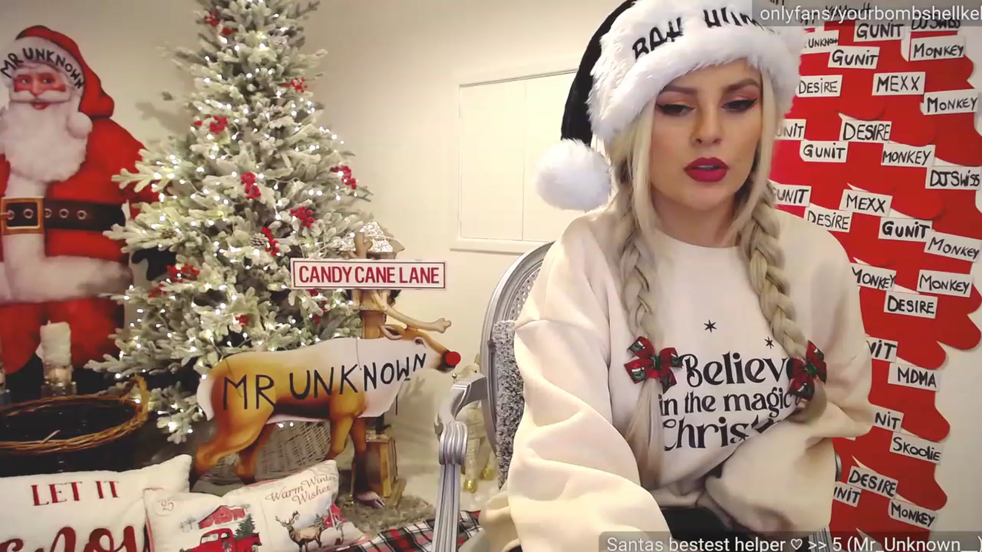 Gallery image thumbnail from JingleKells's myfreecams stream on, 12/04/2022, 20:58 image 12 of 20