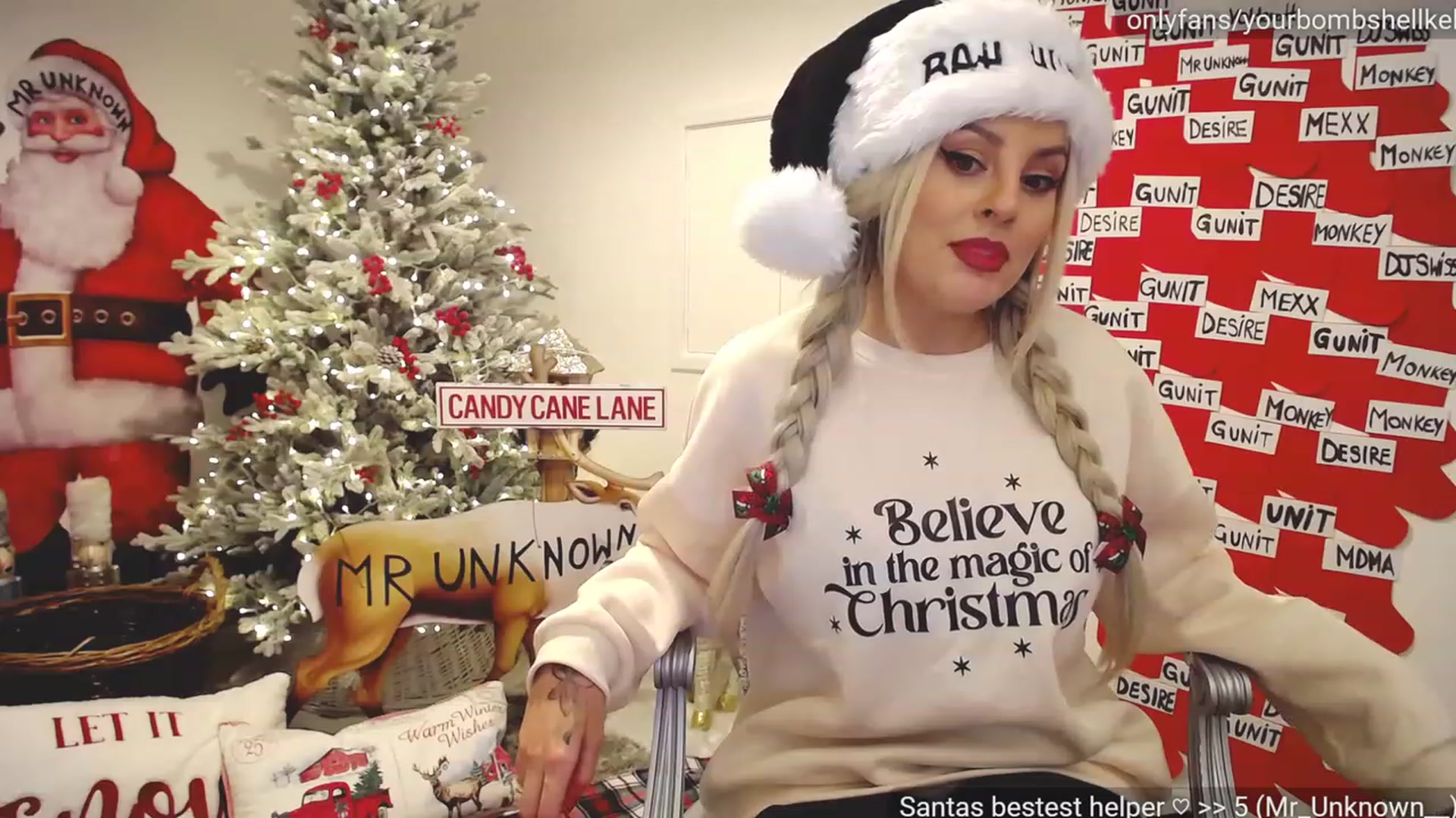 Gallery image thumbnail from JingleKells's myfreecams stream on, 12/04/2022, 20:58 image 6 of 20