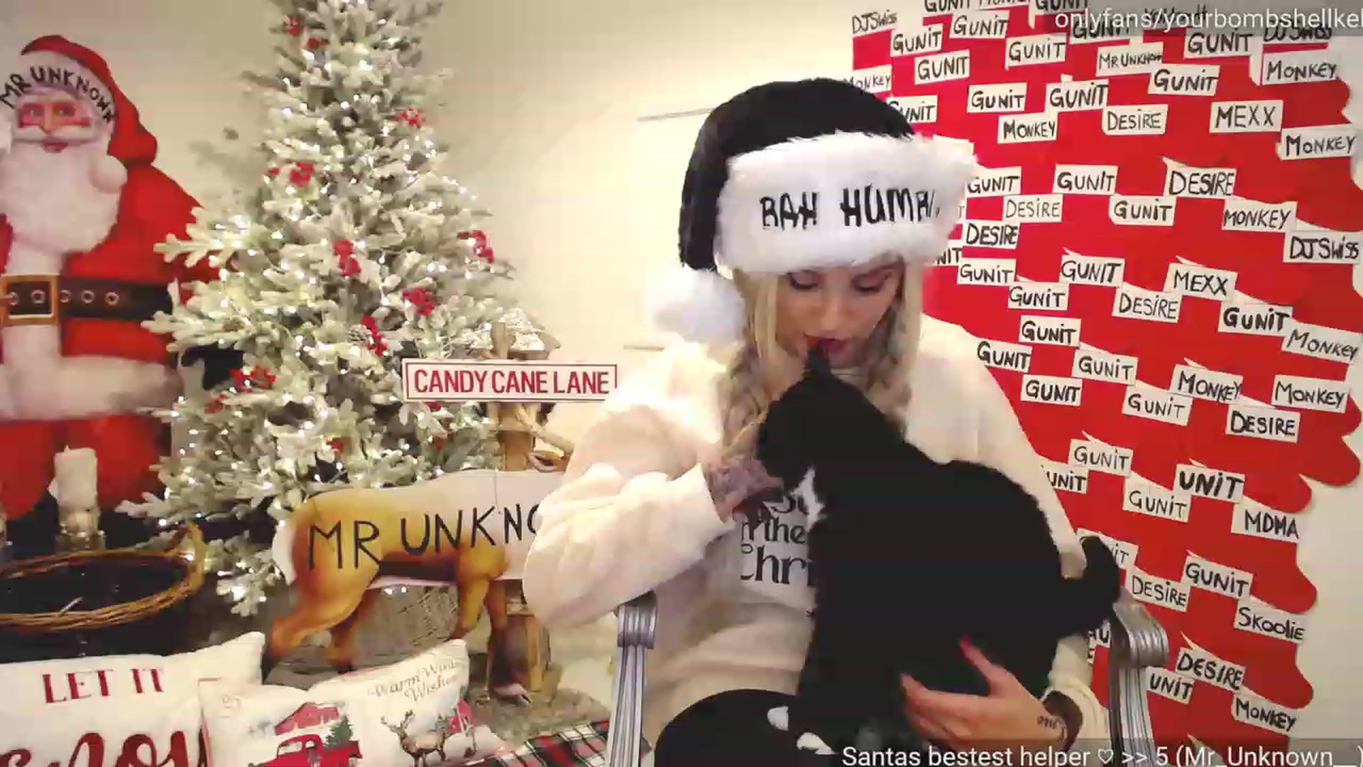 Gallery image thumbnail from JingleKells's myfreecams stream on, 12/04/2022, 20:58 image 16 of 20