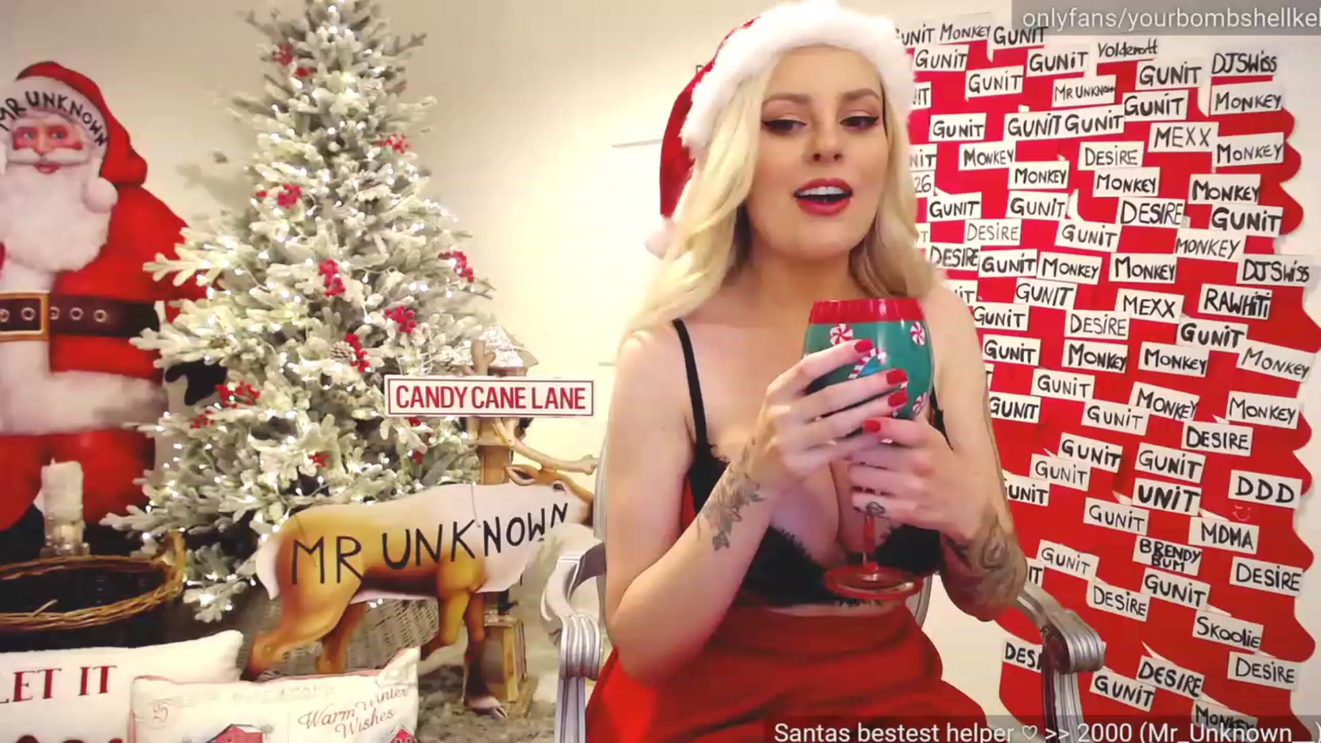 Gallery image thumbnail from JingleKells's myfreecams stream on, 12/07/2022, 24:23 image 13 of 20