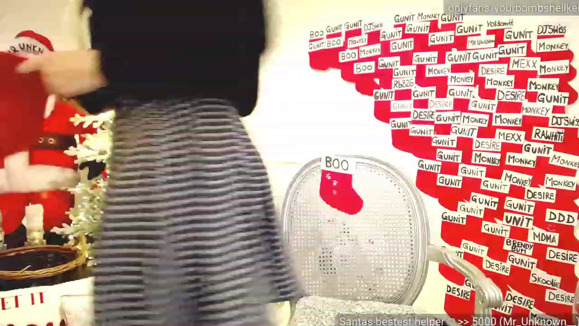Gallery image thumbnail from JingleKells's myfreecams stream on, 12/07/2022, 23:57 image 12 of 20