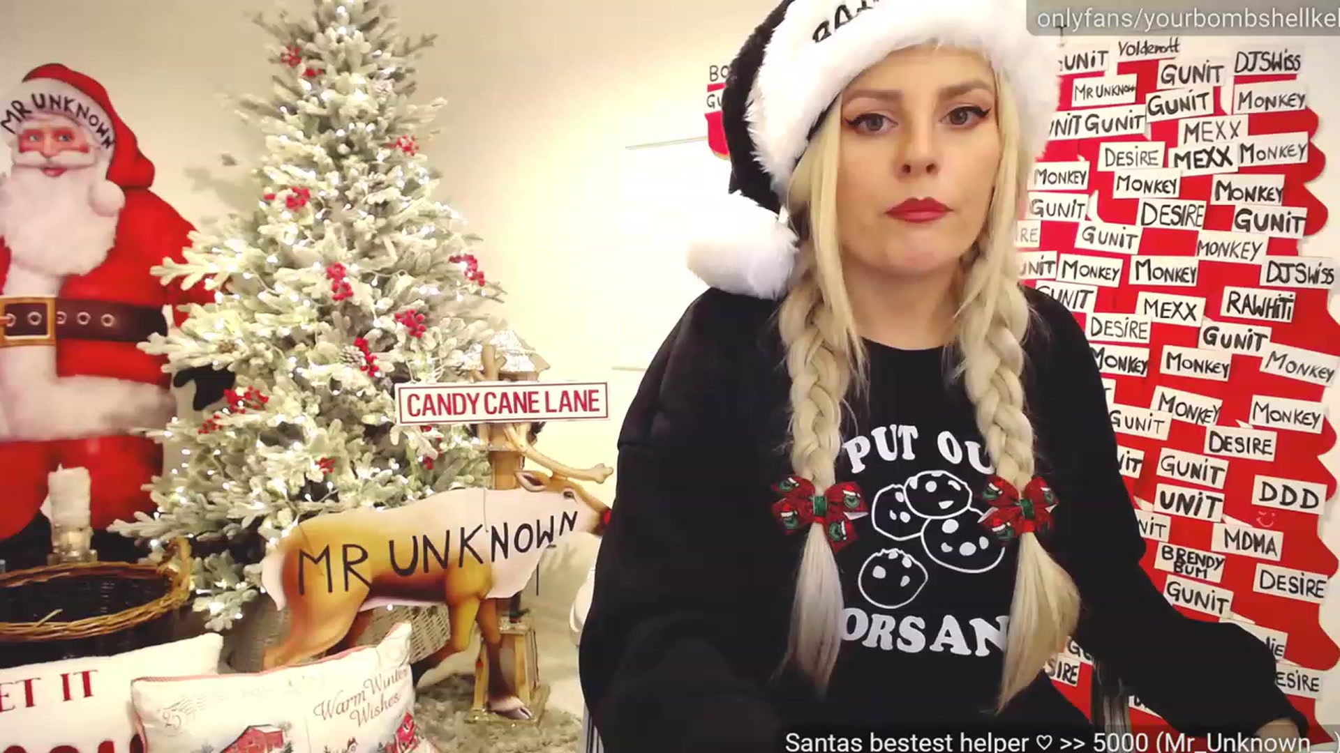 Gallery image thumbnail from JingleKells's myfreecams stream on, 12/08/2022, 24:31 image 14 of 20