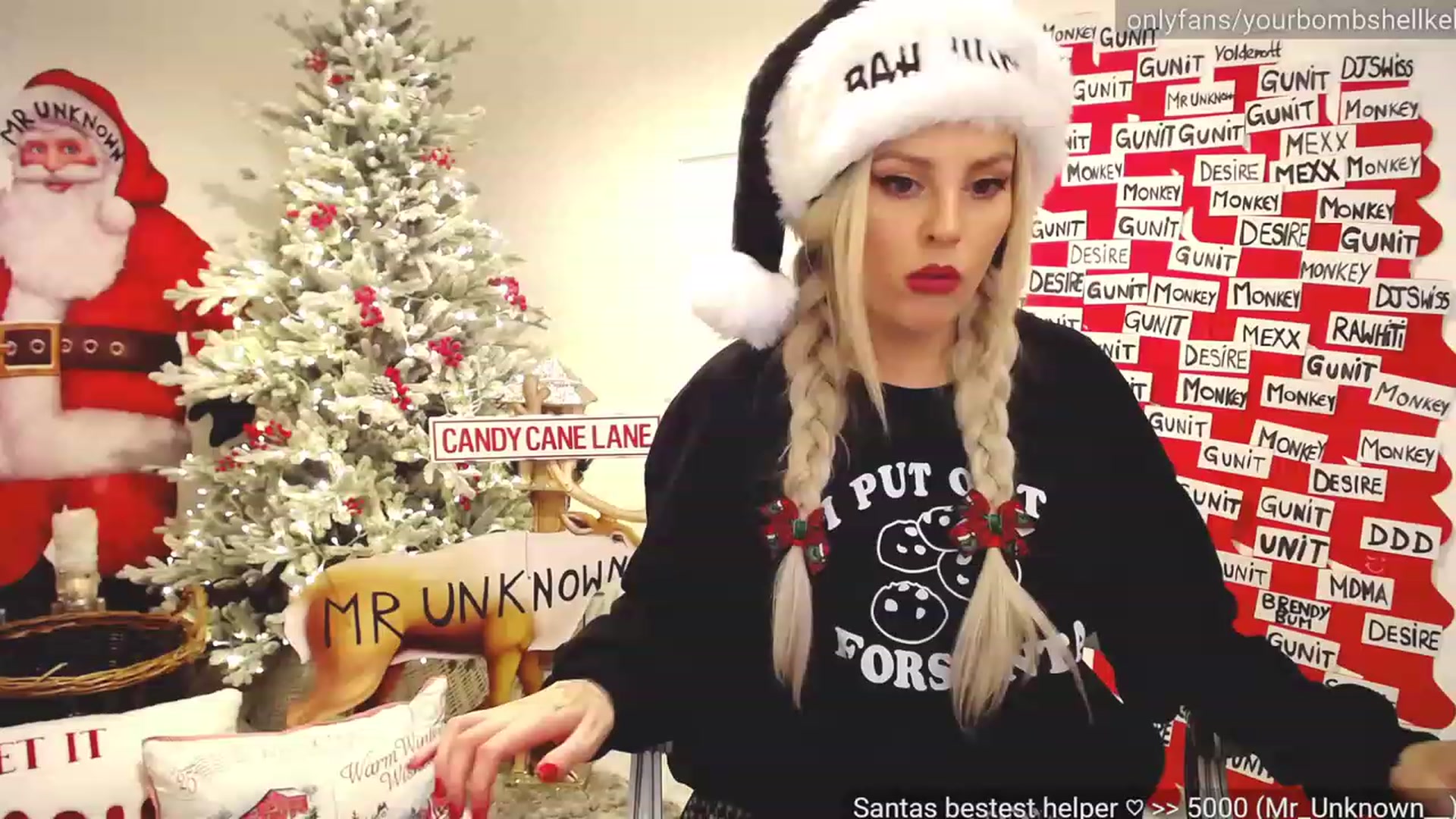 Gallery image thumbnail from JingleKells's myfreecams stream on, 12/08/2022, 24:31 image 5 of 20