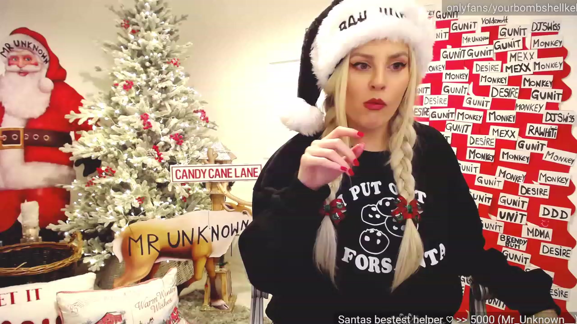 Gallery image thumbnail from JingleKells's myfreecams stream on, 12/08/2022, 24:31 image 4 of 20