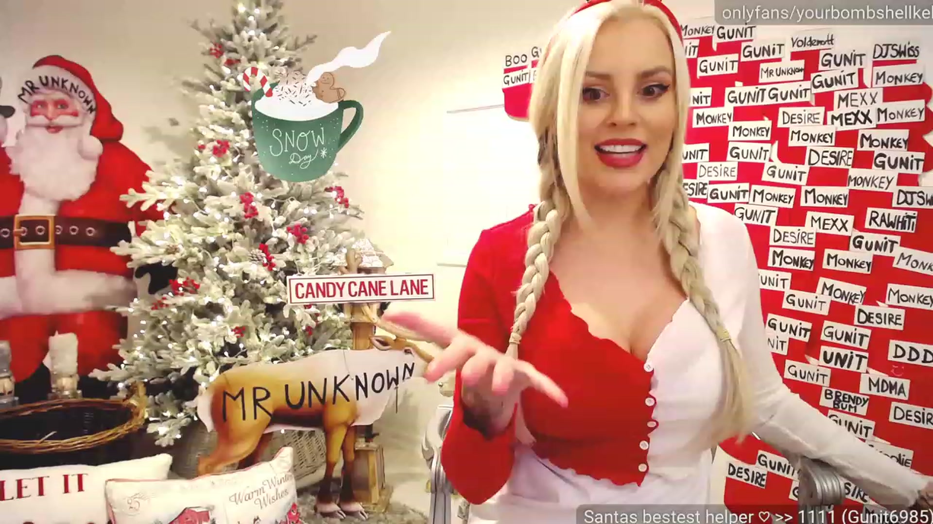 Gallery image thumbnail from JingleKells's myfreecams stream on, 12/08/2022, 22:13 image 19 of 20