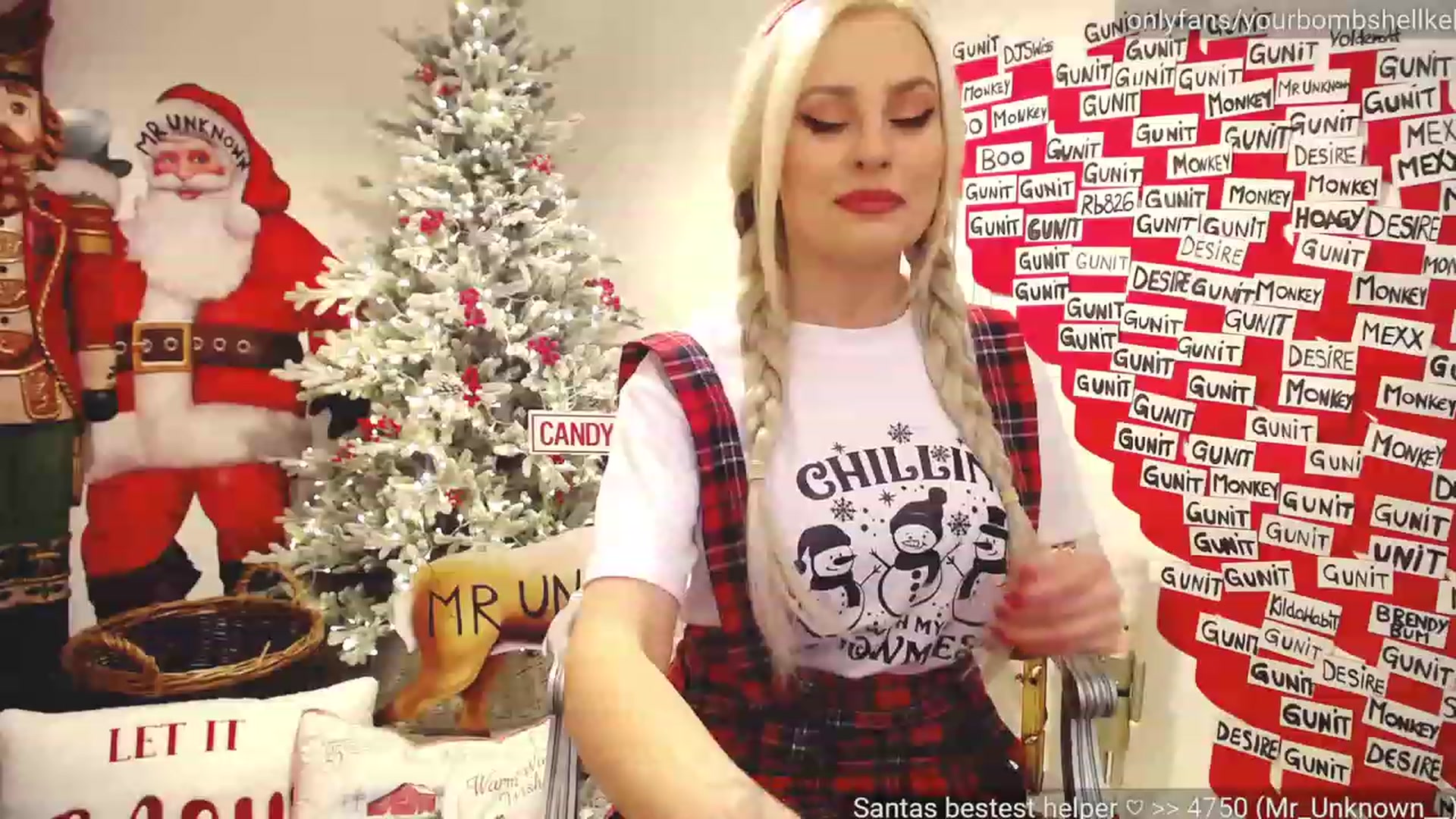 Gallery image thumbnail from JingleKells's myfreecams stream on, 12/15/2022, 23:23 image 3 of 20