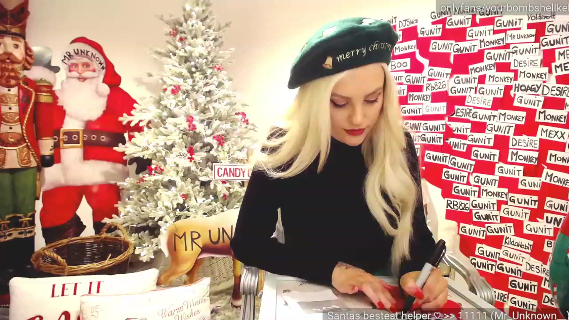 Gallery image thumbnail from JingleKells's myfreecams stream on, 12/19/2022, 24:06 image 7 of 20